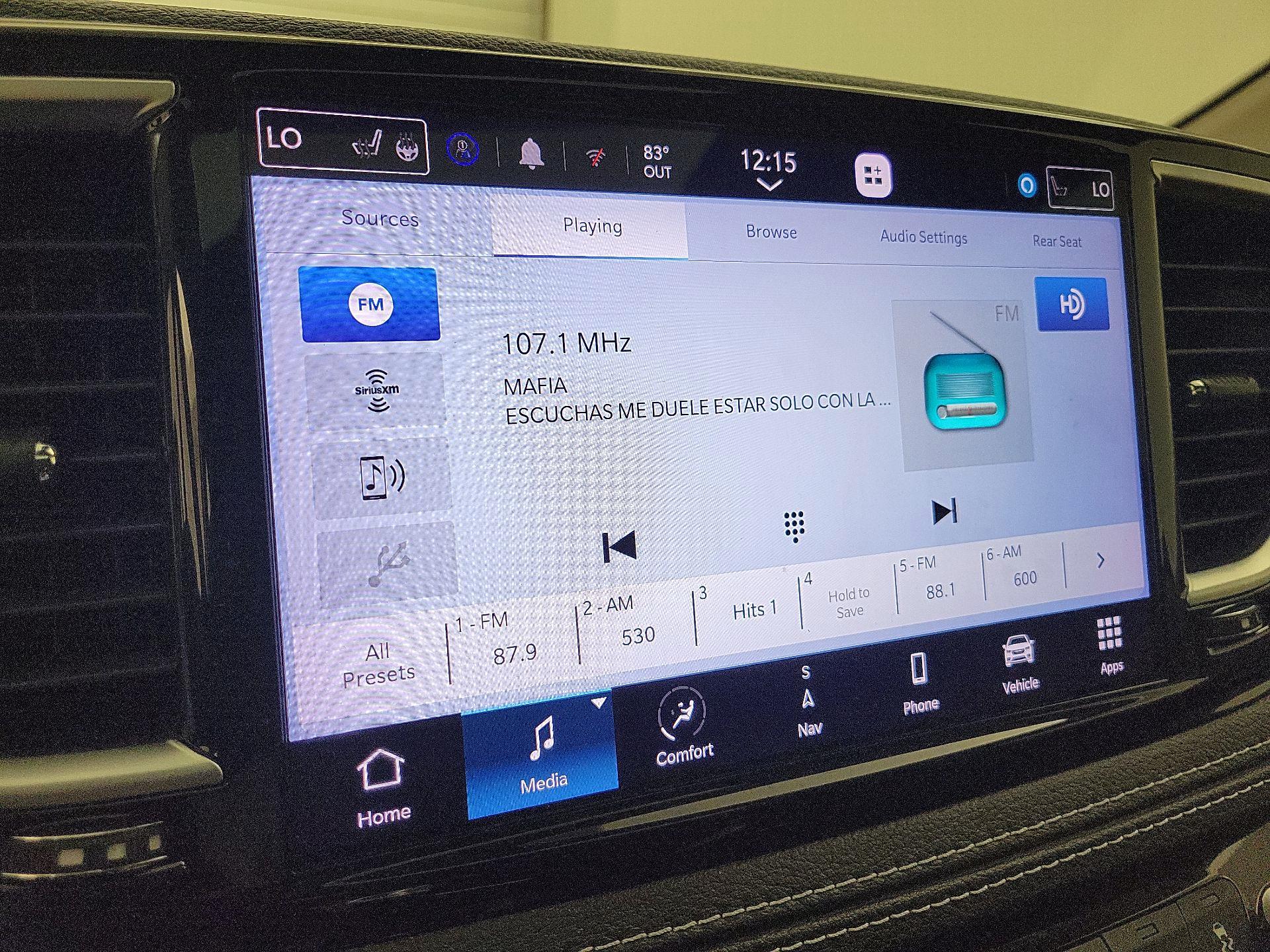 Thumbnail: 2022 Chrysler Pacifica - 16