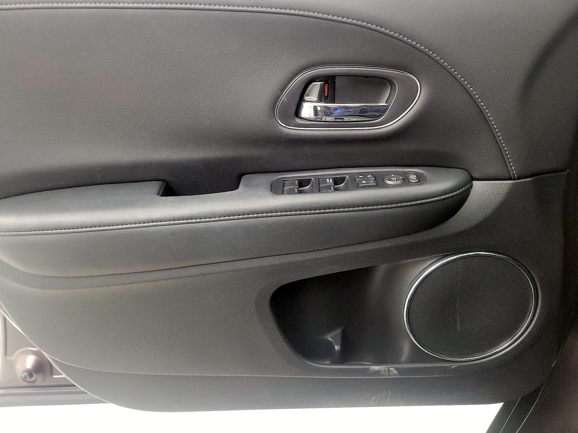 Thumbnail: 2019 Honda HR-V - 12