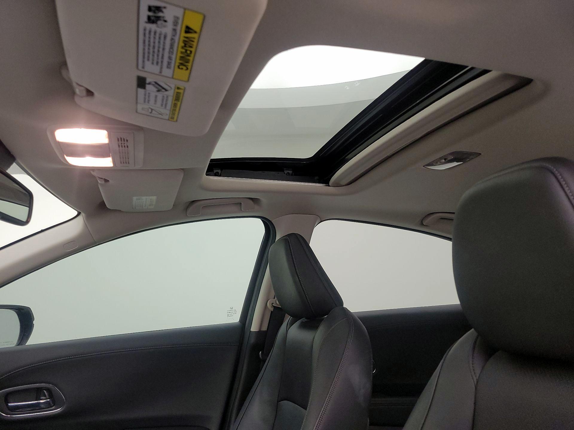 Thumbnail: 2019 Honda HR-V - 19