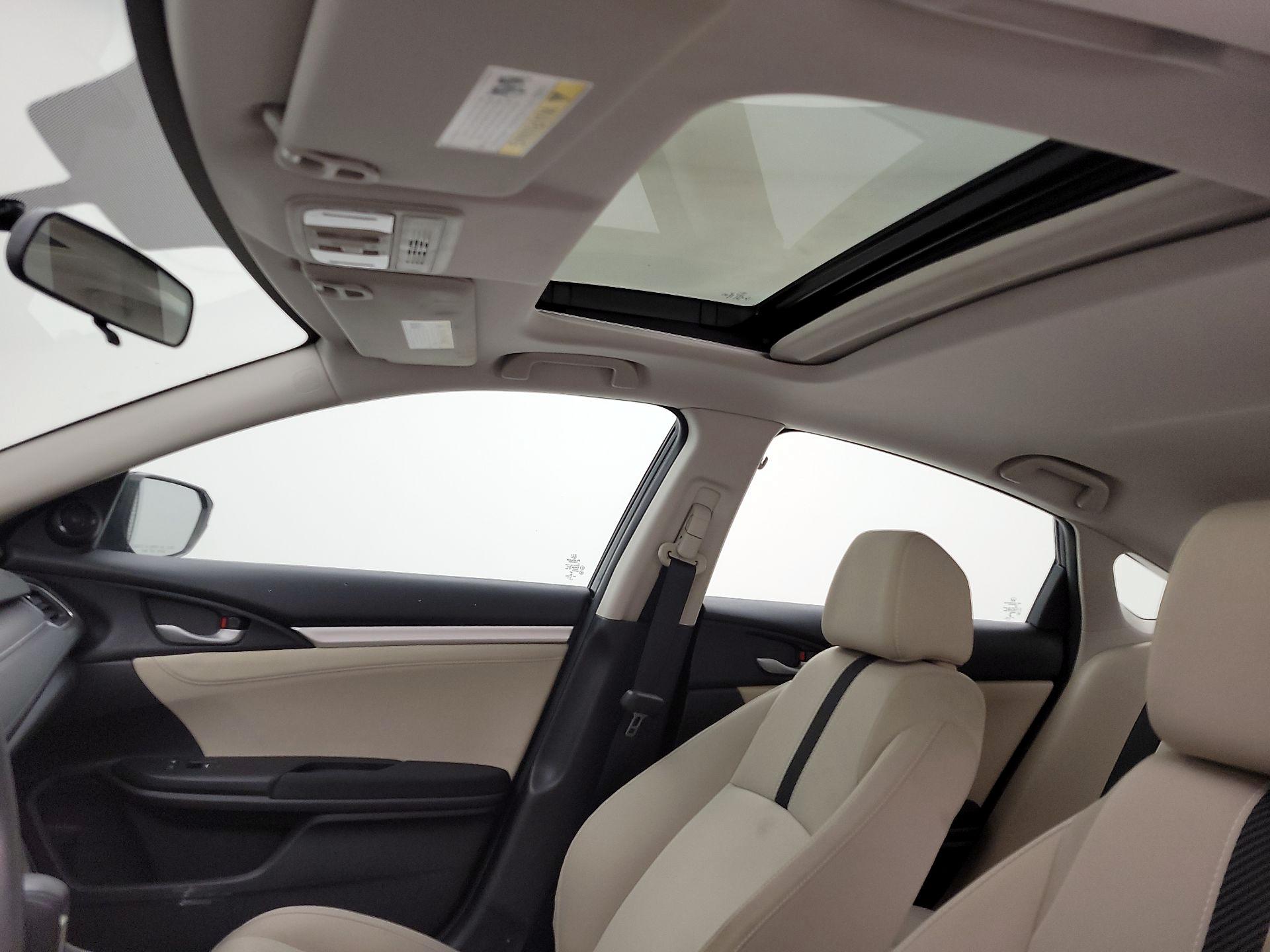 Thumbnail: 2016 Honda Civic - 19
