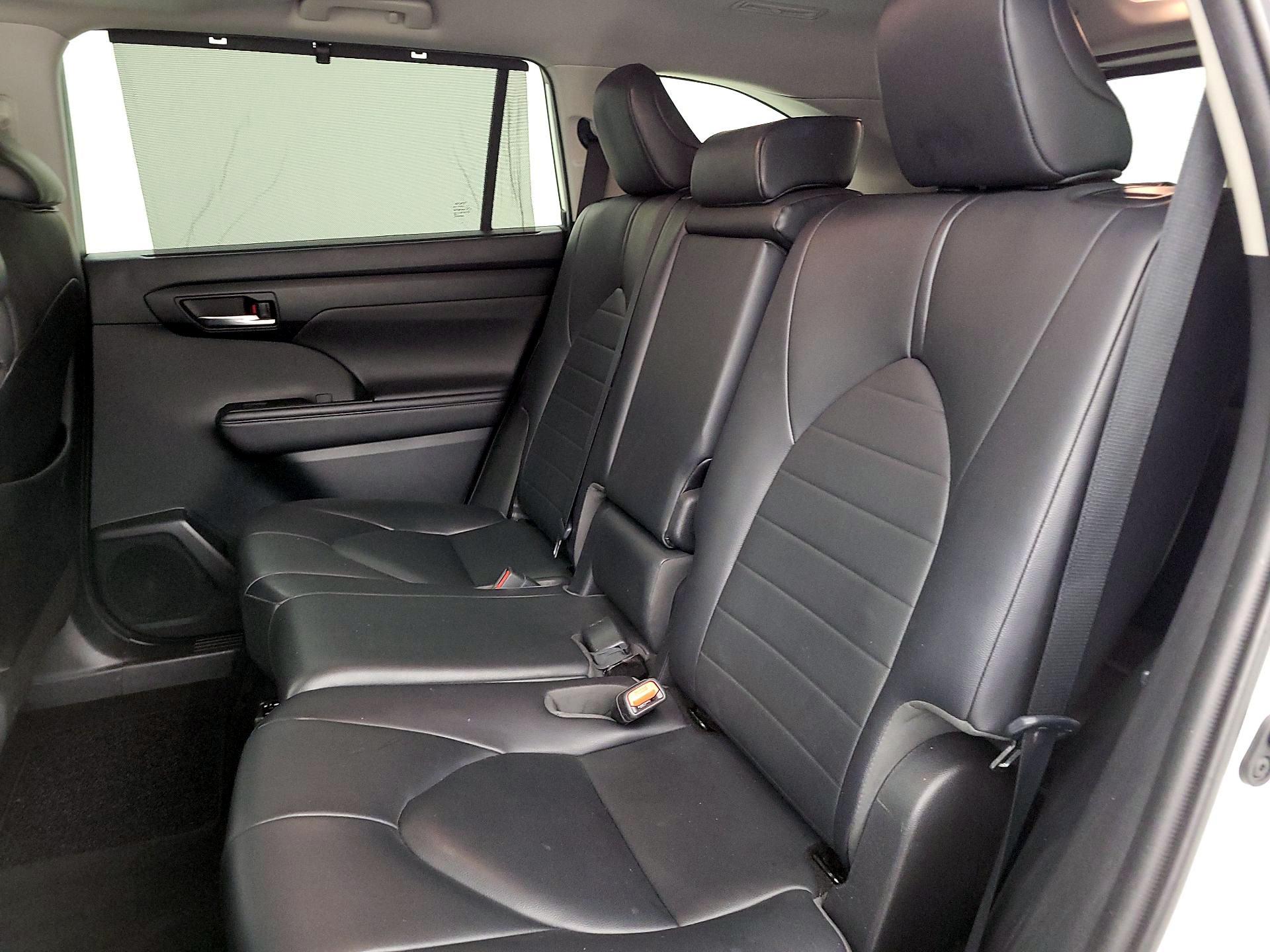 Thumbnail: 2020 Toyota Highlander - 20