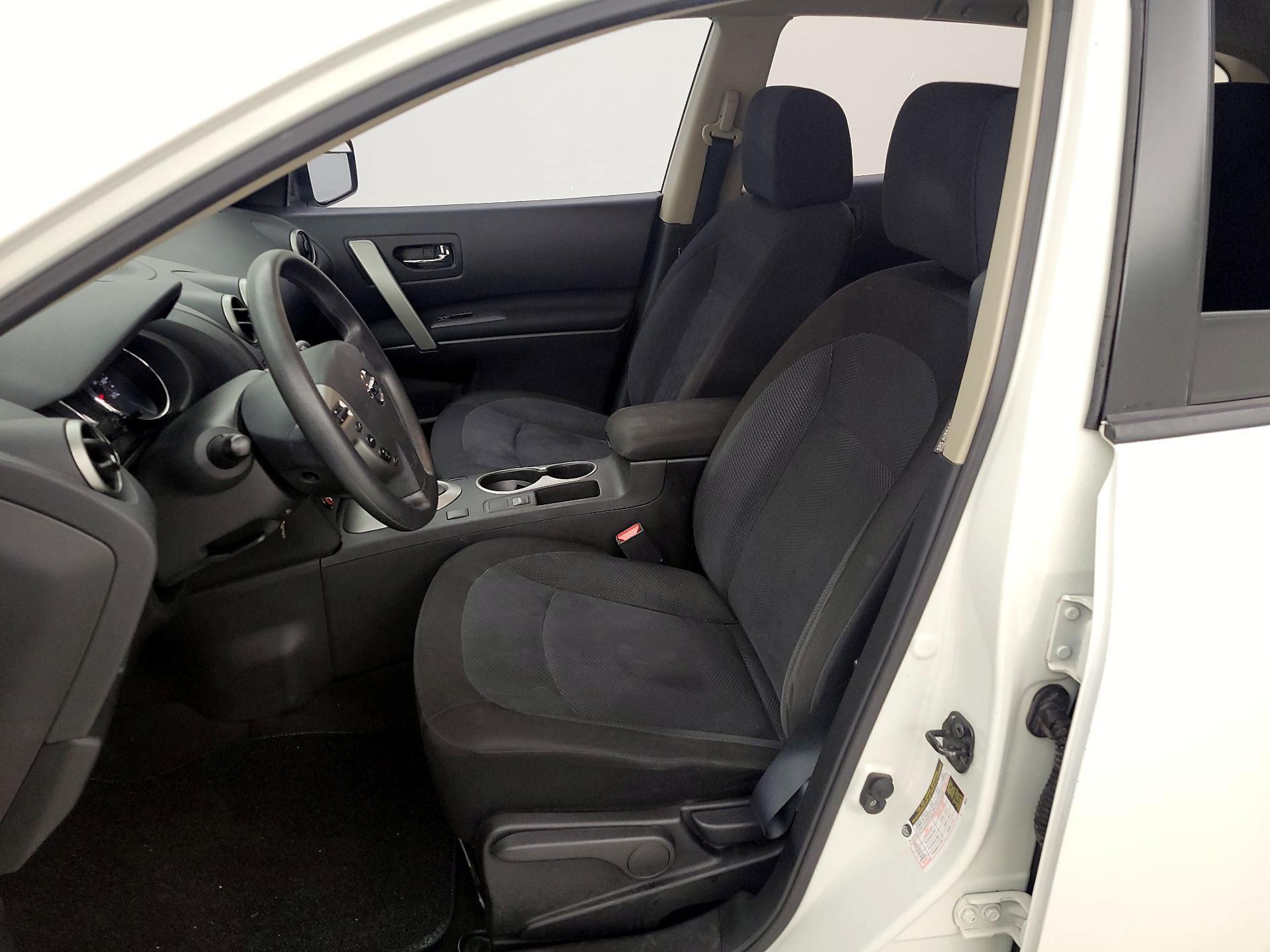 Thumbnail: 2015 Nissan Rogue - 11