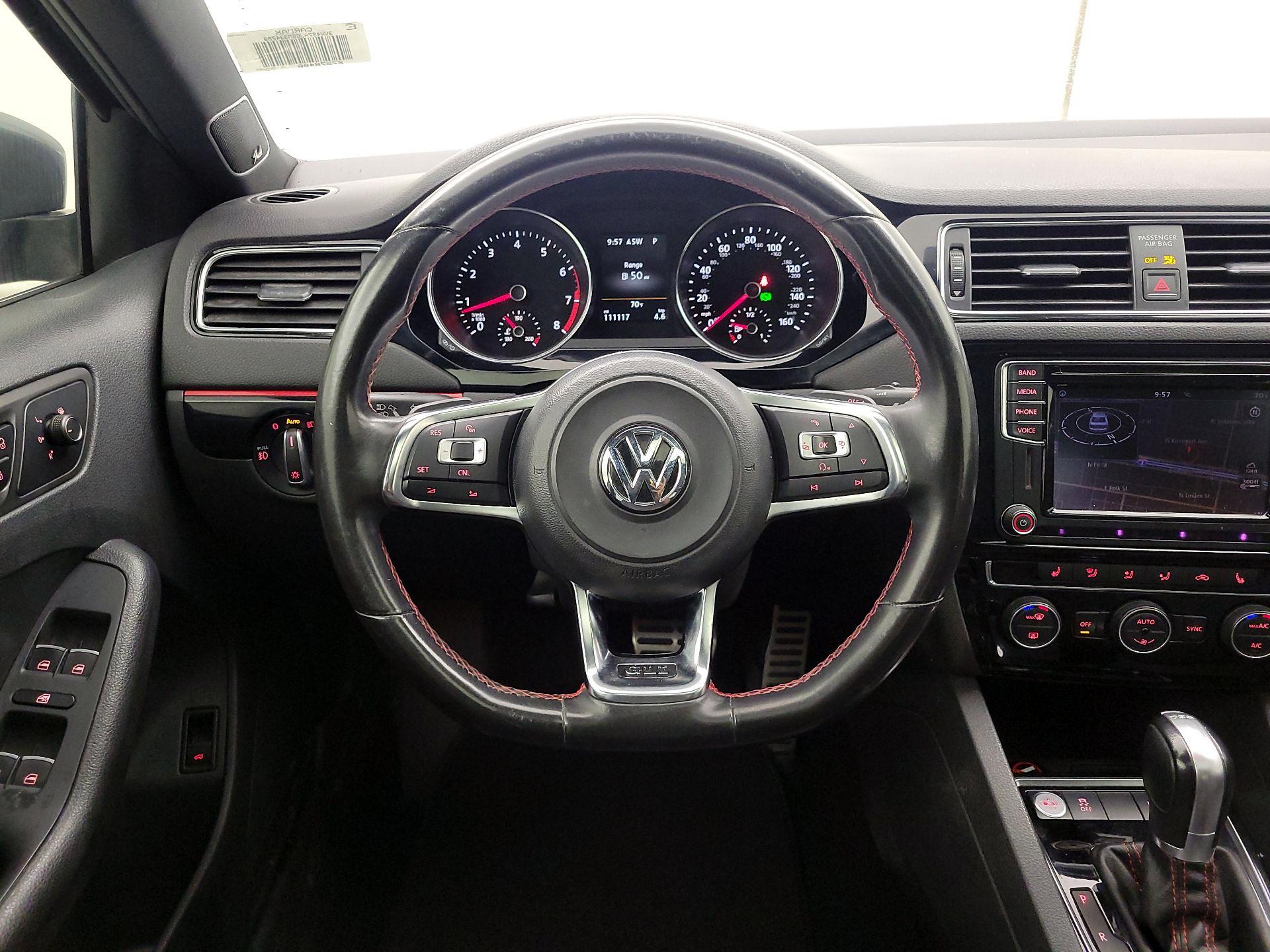 Thumbnail: 2016 Volkswagen Jetta - 10