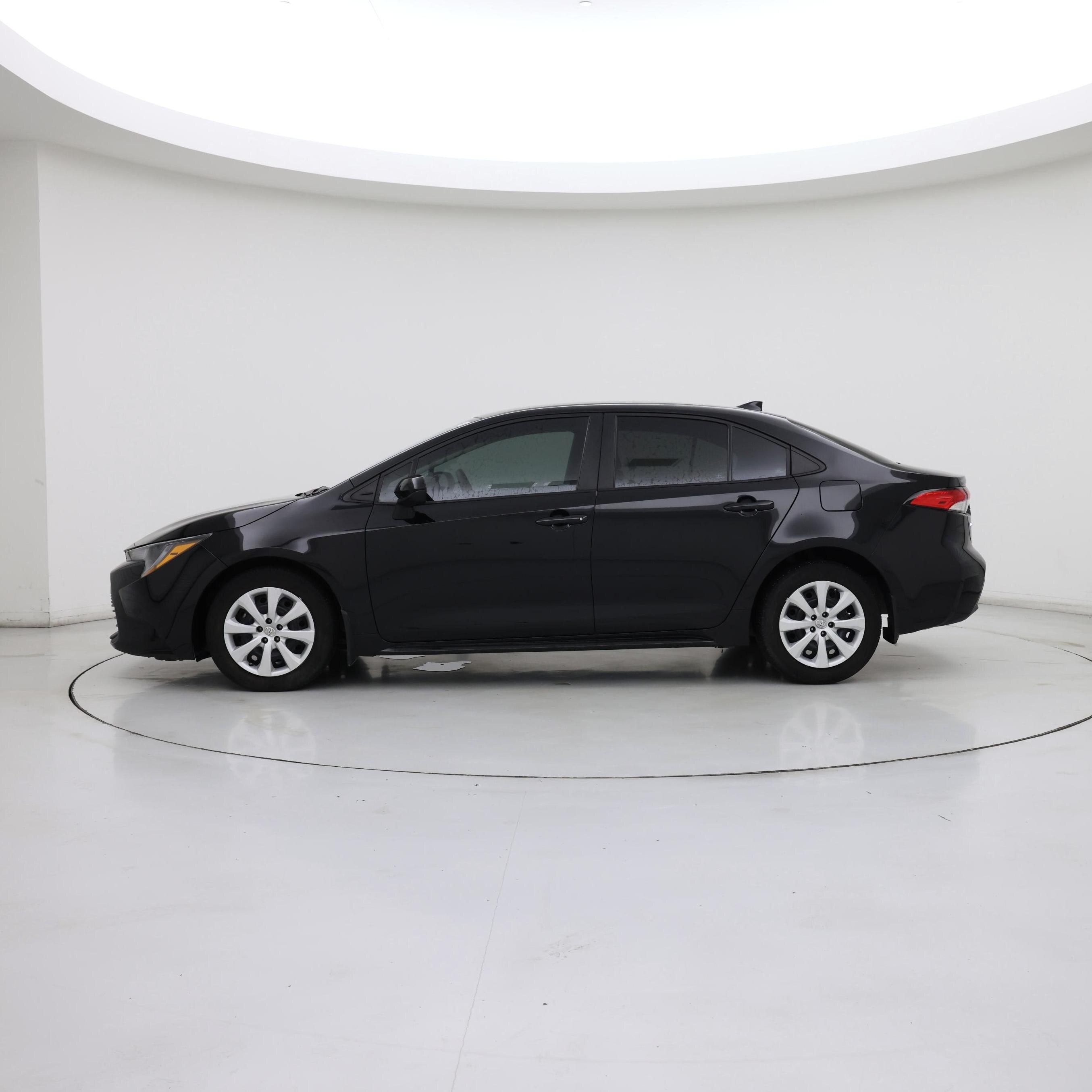 Thumbnail: 2023 Toyota Corolla - 3