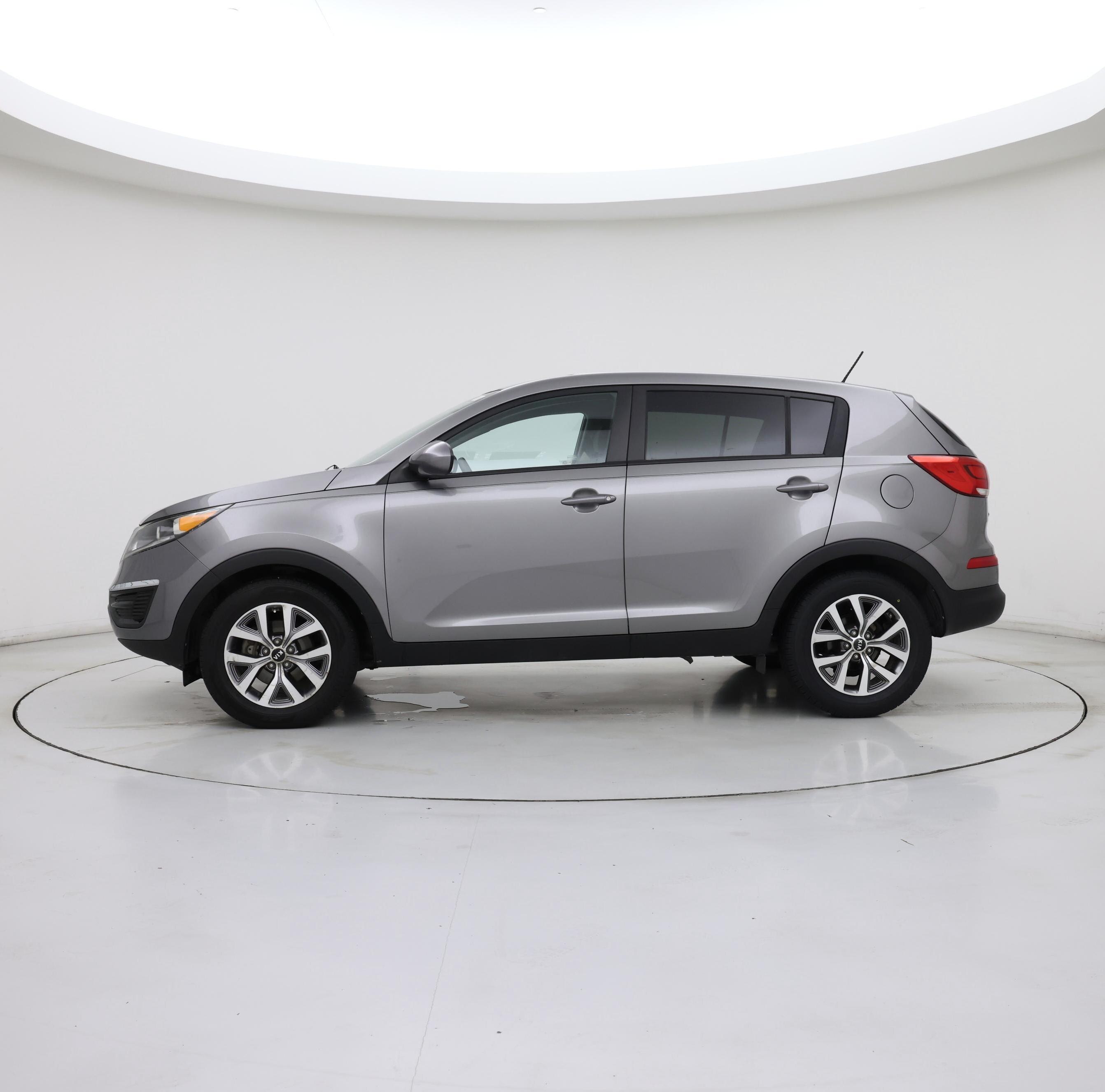 Thumbnail: 2015 Kia Sportage - 3