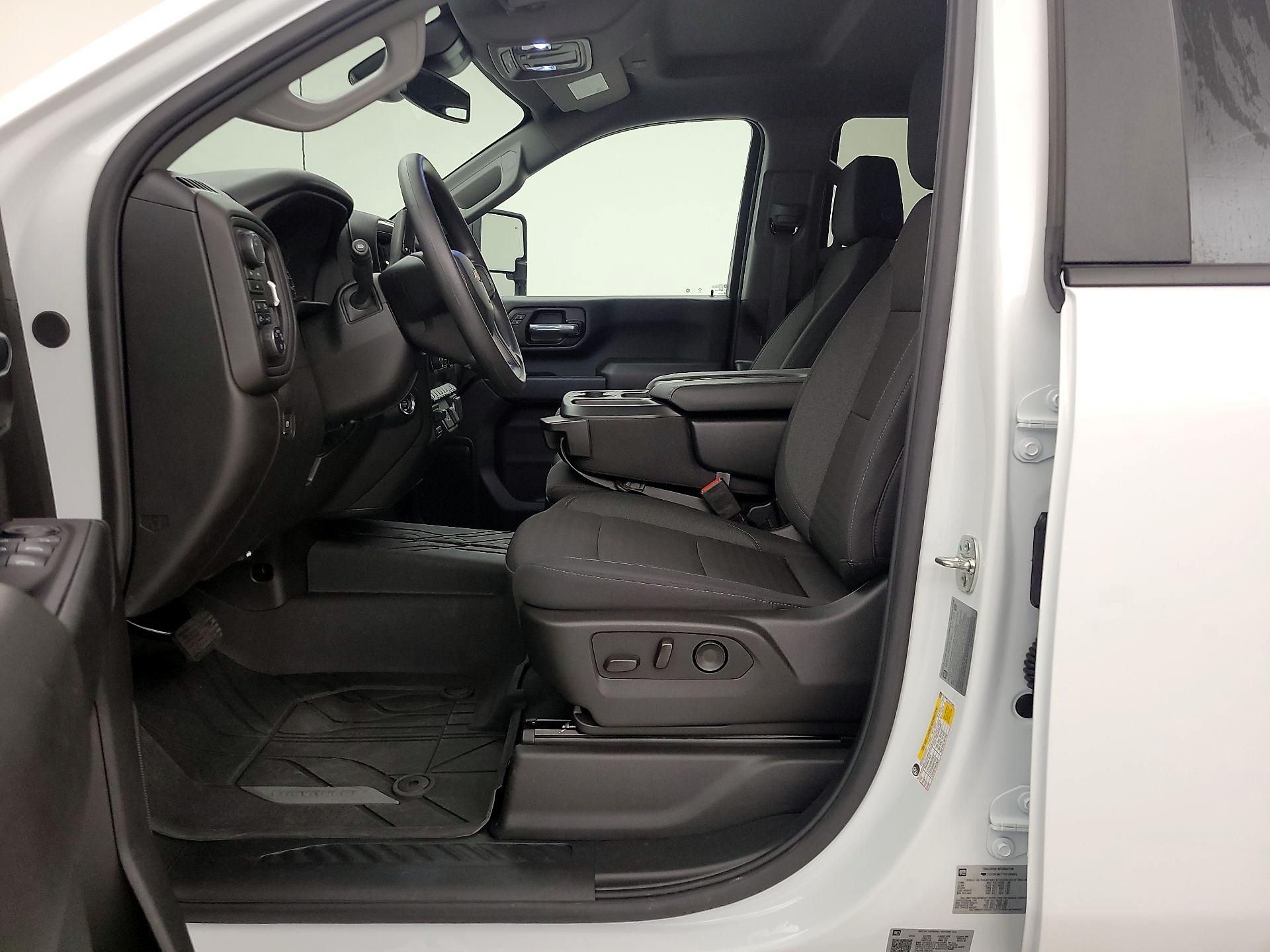 Thumbnail: 2025 Chevrolet Silverado 2500 - 11