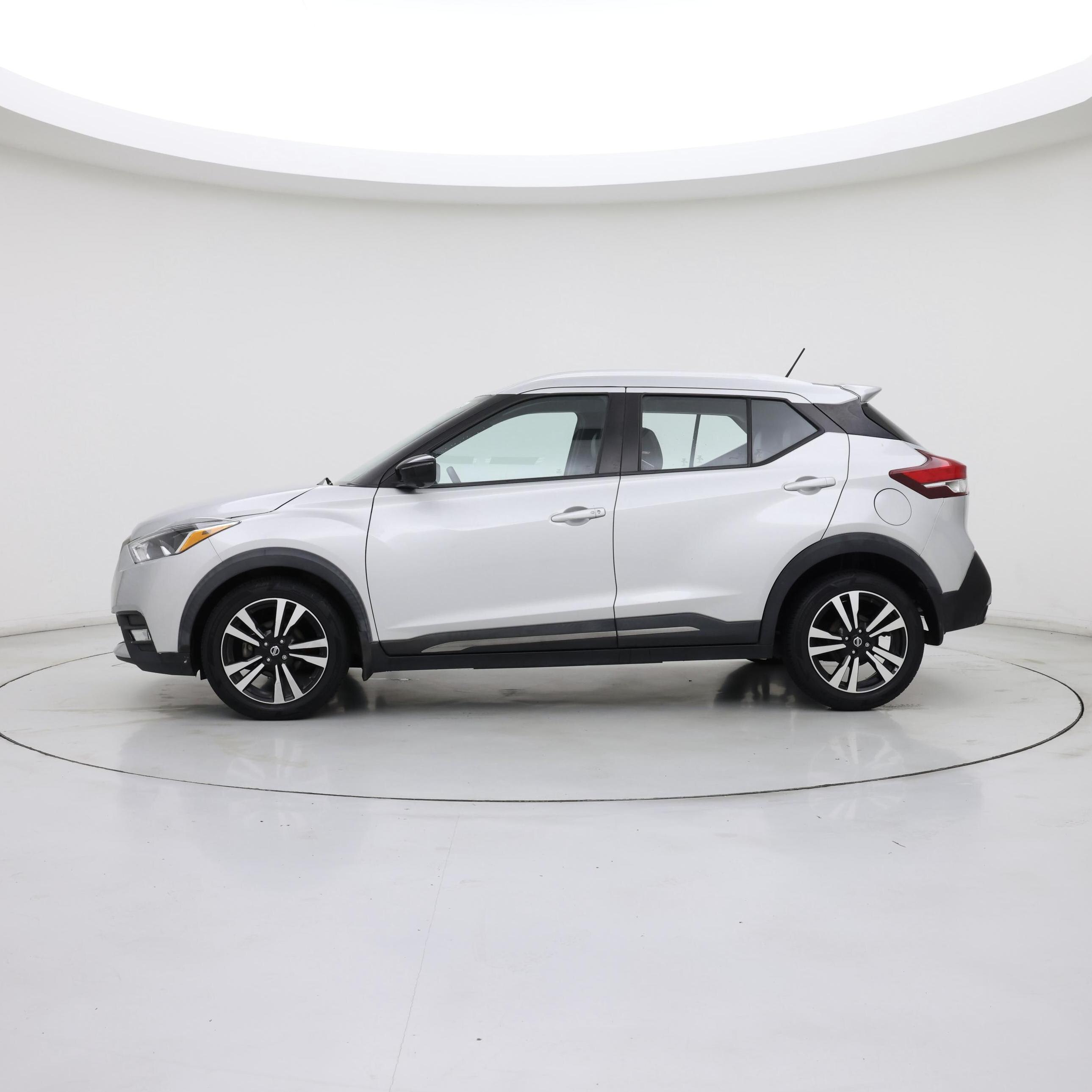 Thumbnail: 2019 Nissan Kicks - 3