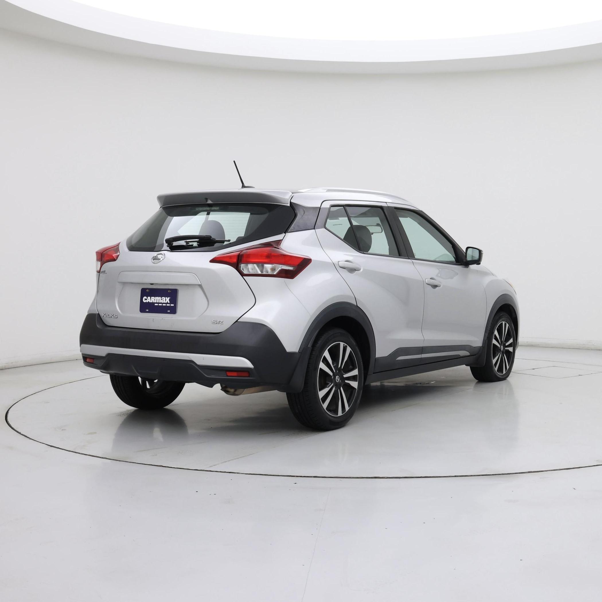 Thumbnail: 2019 Nissan Kicks - 8