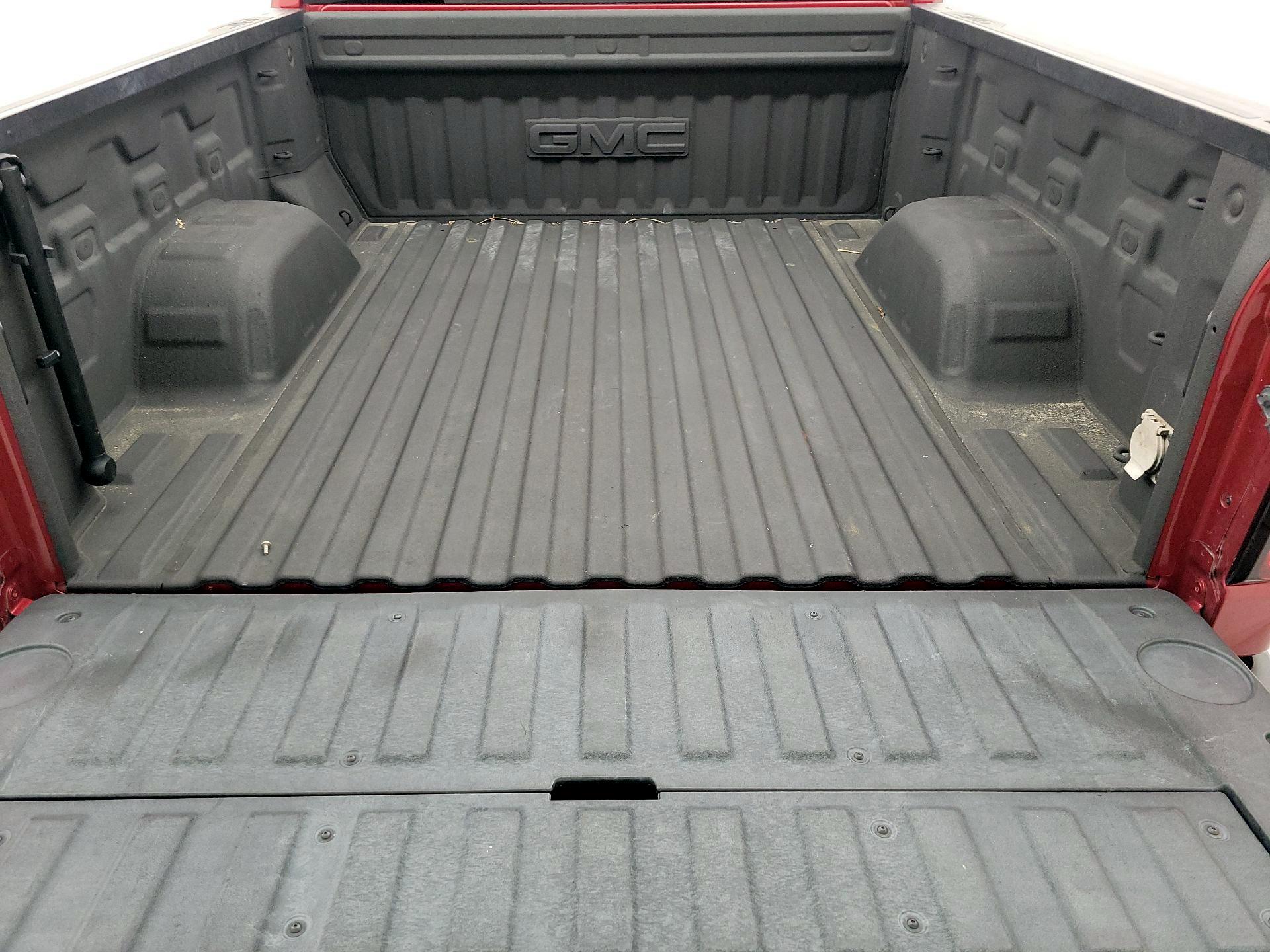 Thumbnail: 2022 GMC Sierra 1500 - 20