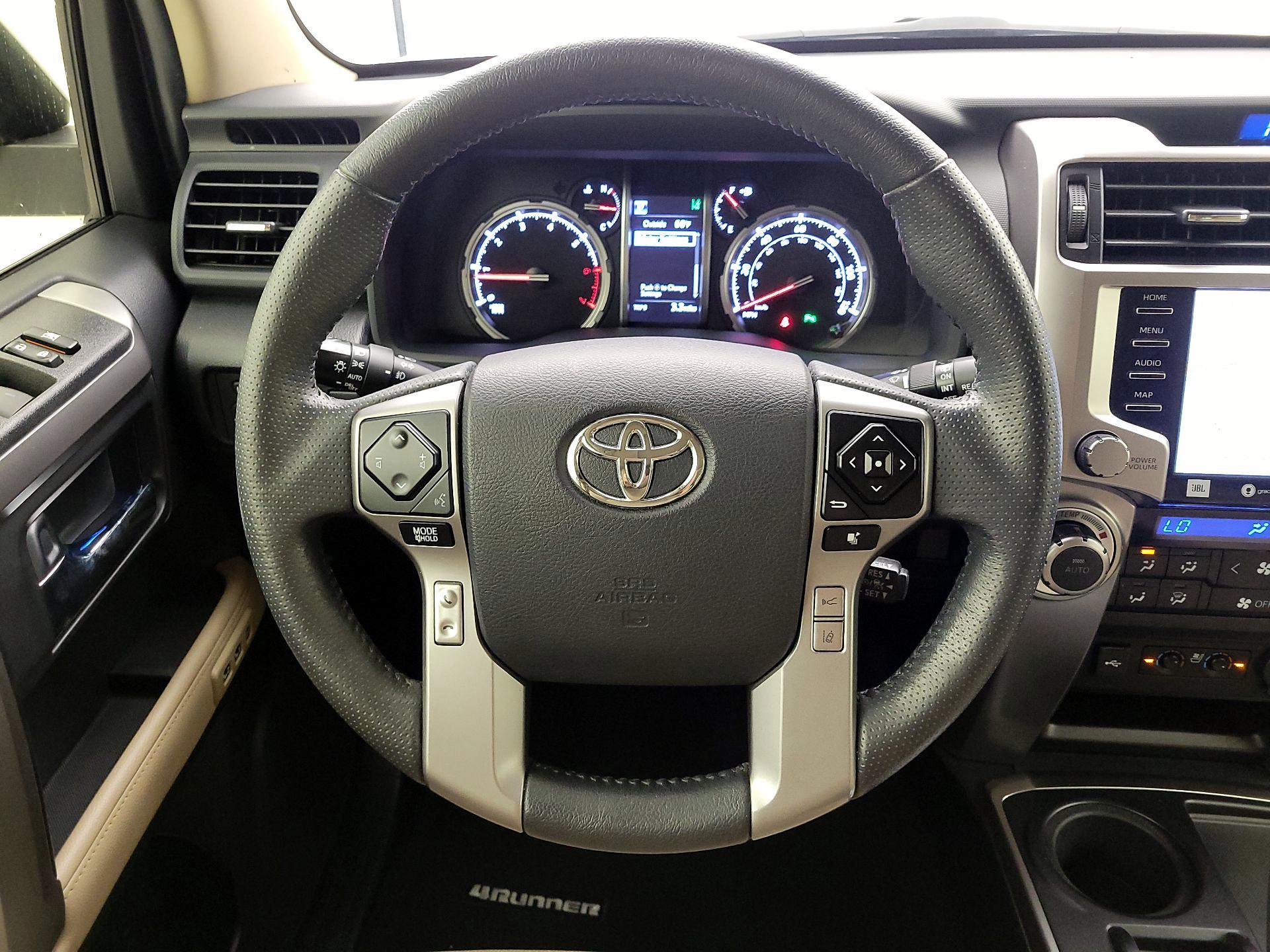 Thumbnail: 2020 Toyota 4Runner - 10