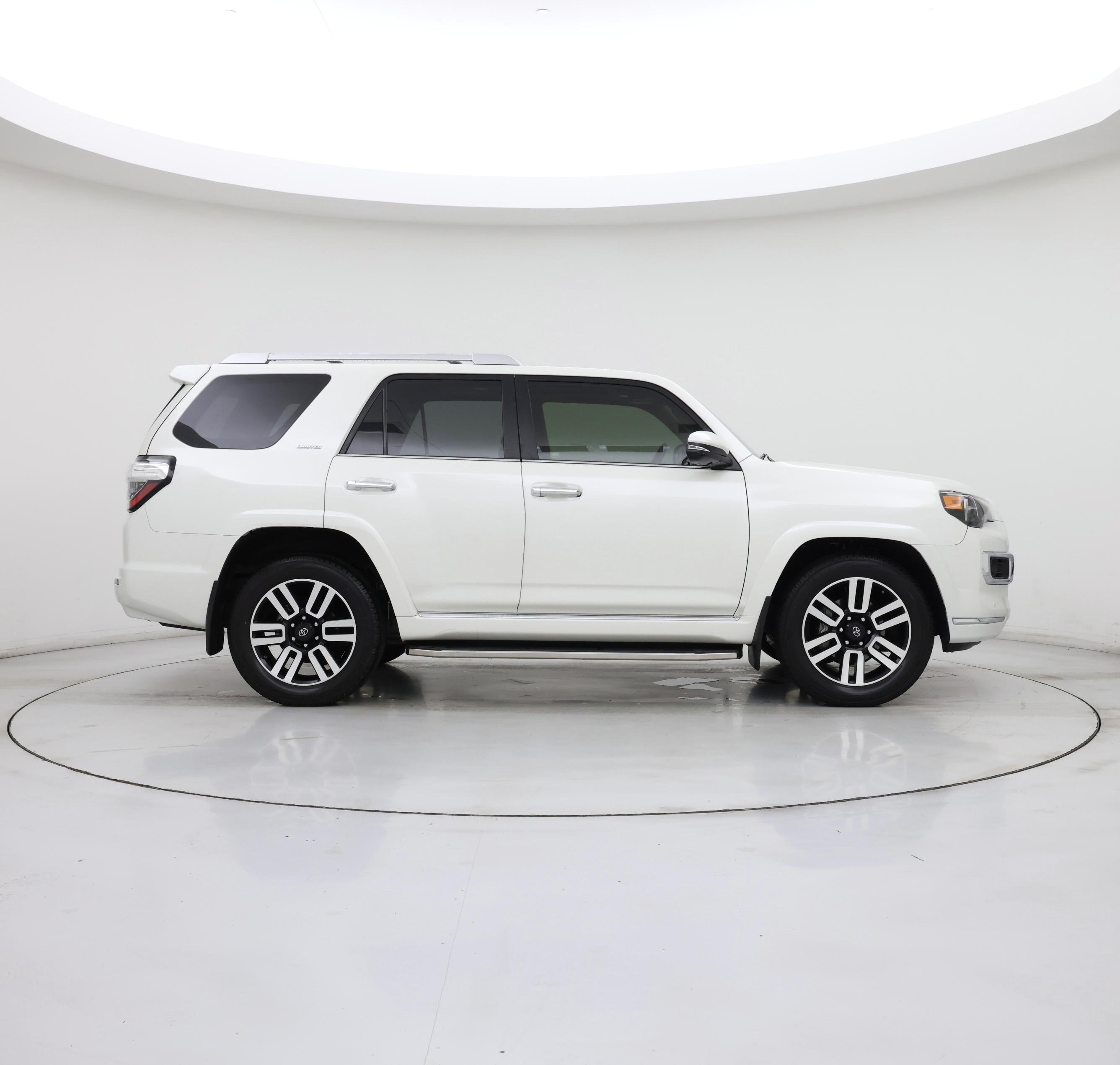Thumbnail: 2020 Toyota 4Runner - 7