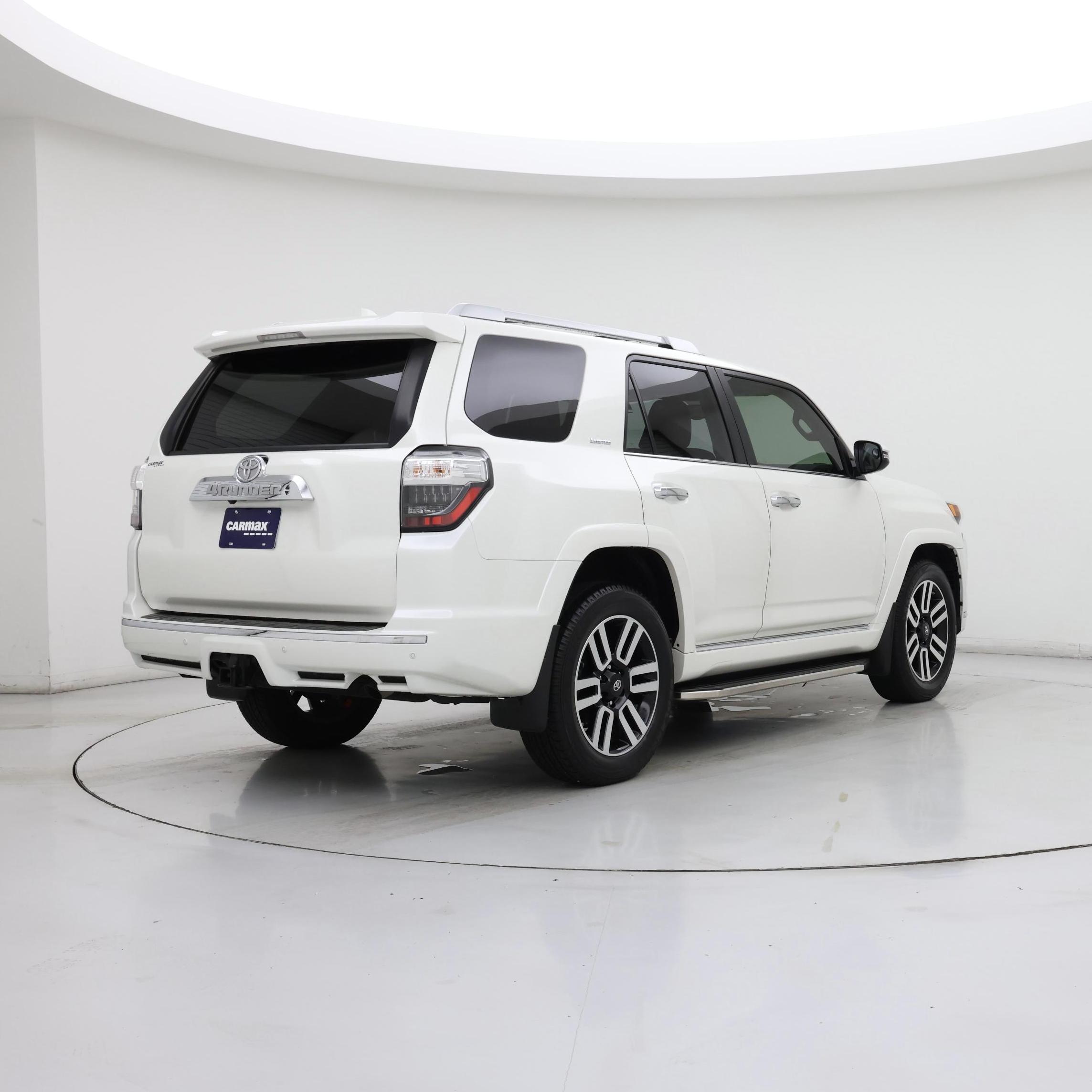 Thumbnail: 2020 Toyota 4Runner - 8
