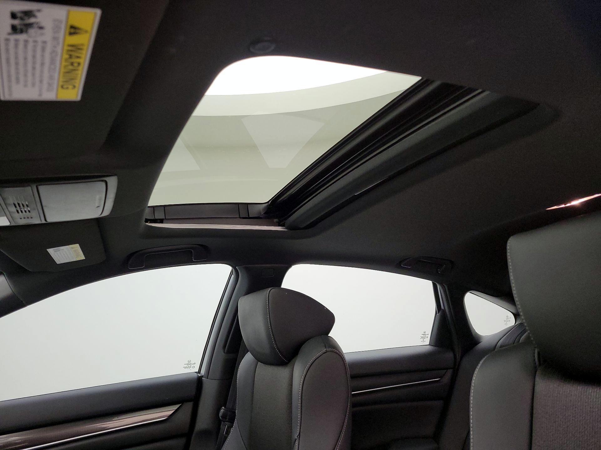 Thumbnail: 2019 Honda Accord - 19