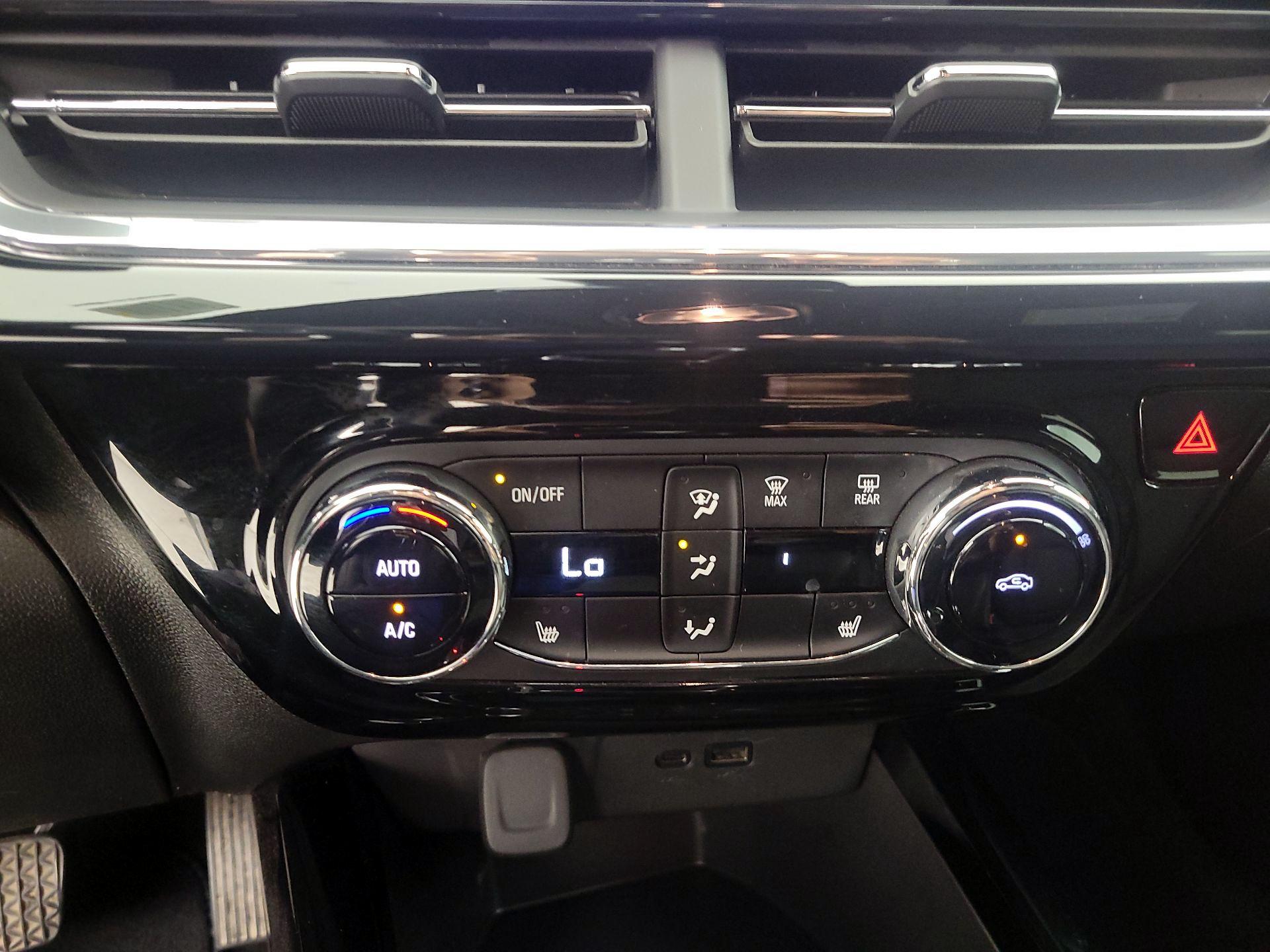 Thumbnail: 2024 Chevrolet Trax - 16