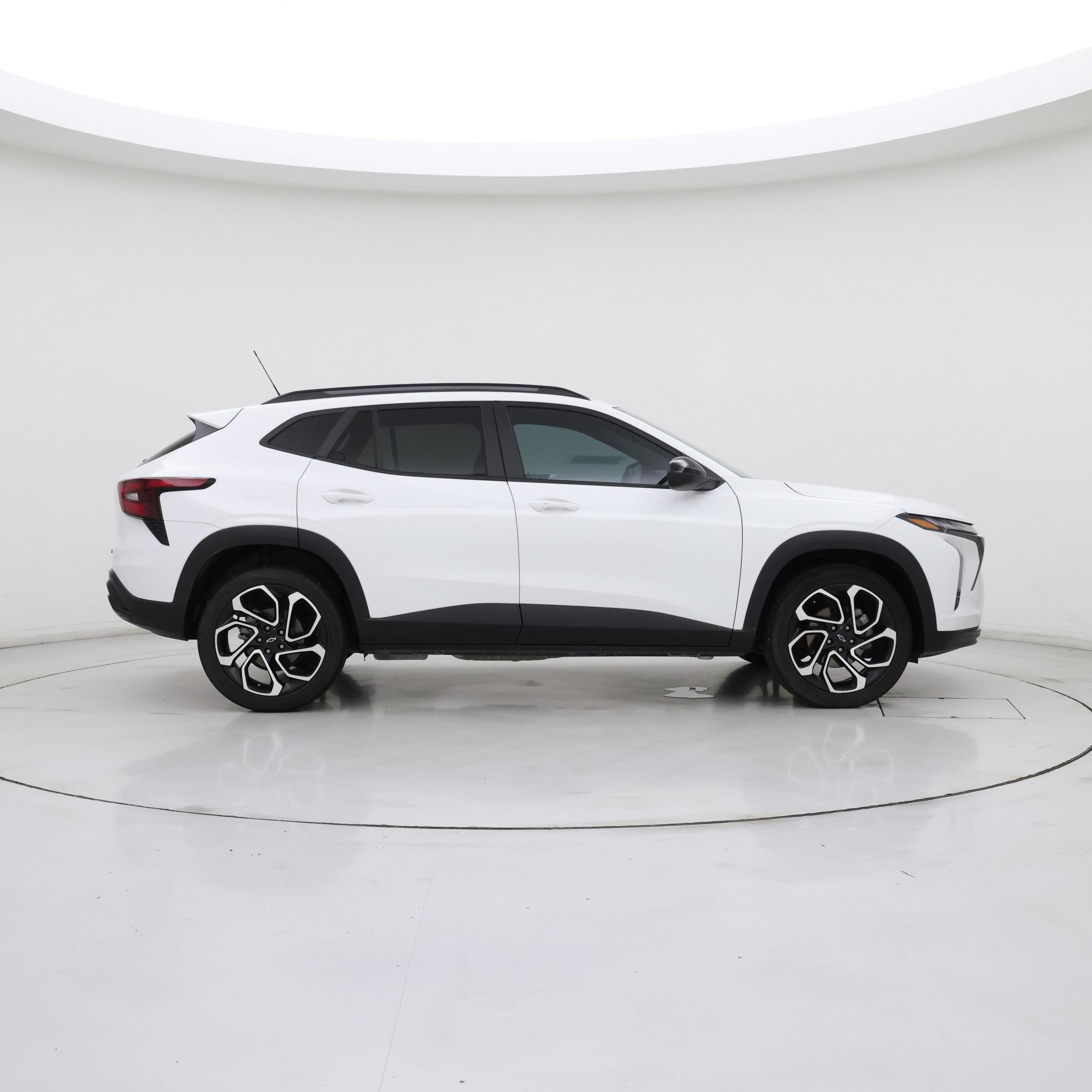 Thumbnail: 2024 Chevrolet Trax - 7