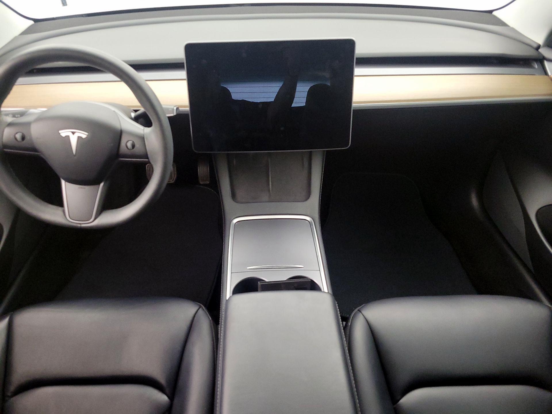 Thumbnail: 2021 Tesla Model 3 - 9