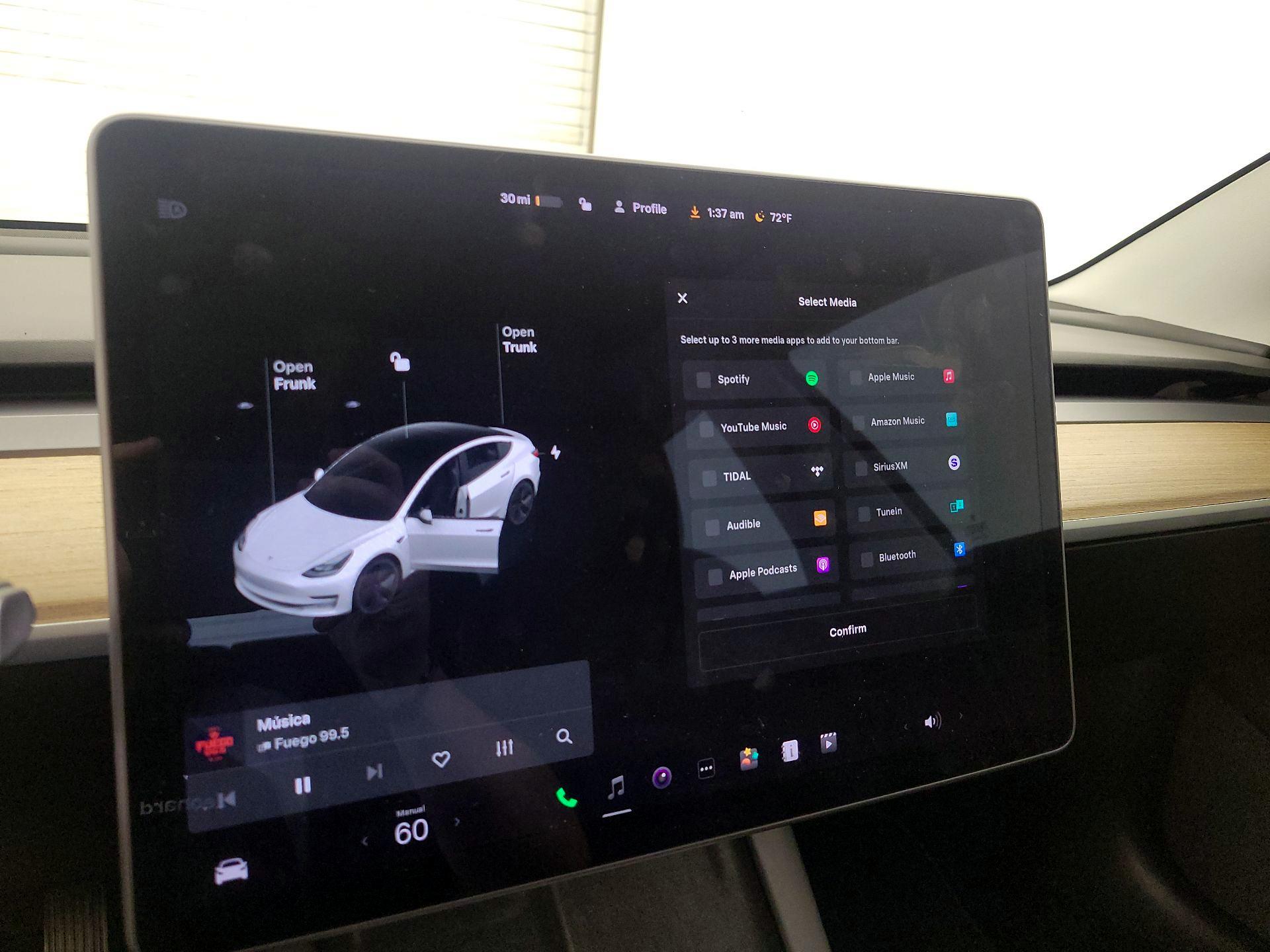 Thumbnail: 2021 Tesla Model 3 - 15