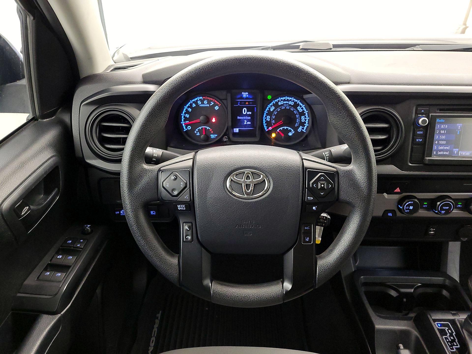 Thumbnail: 2019 Toyota Tacoma - 10