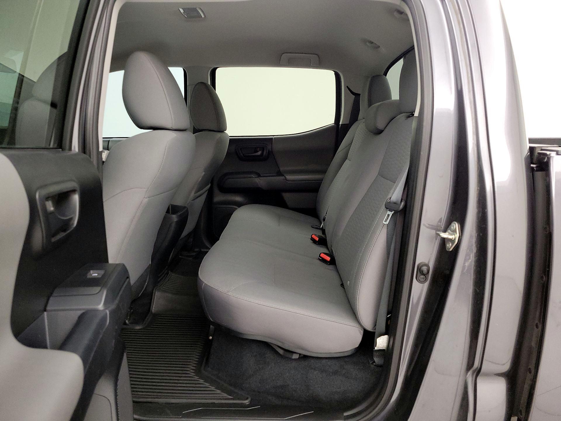 Thumbnail: 2019 Toyota Tacoma - 19