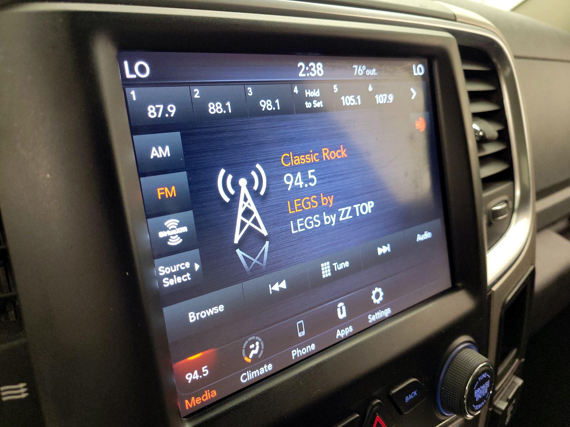 Thumbnail: 2019 RAM 1500 Classic - 15