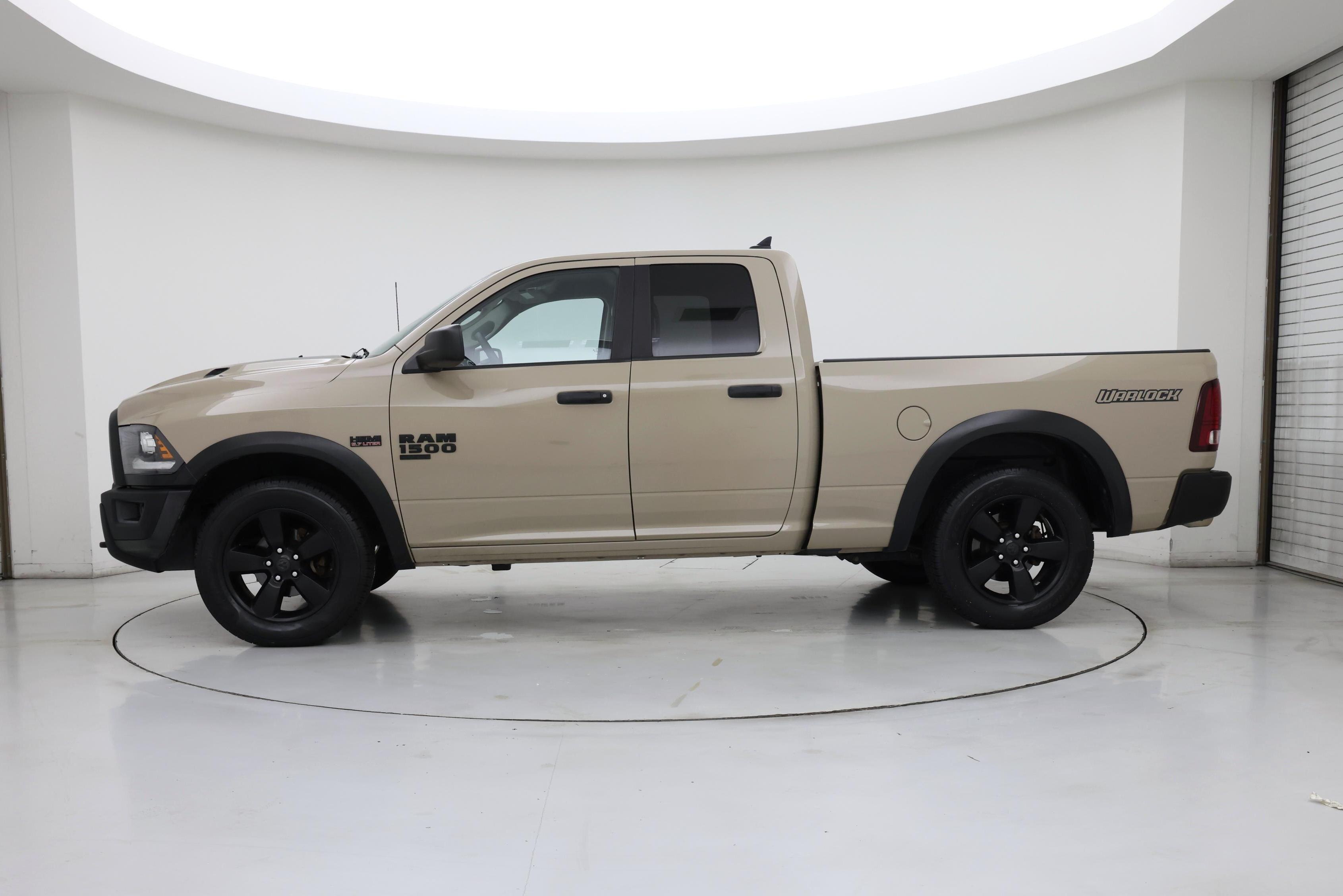 Thumbnail: 2019 RAM 1500 Classic - 3