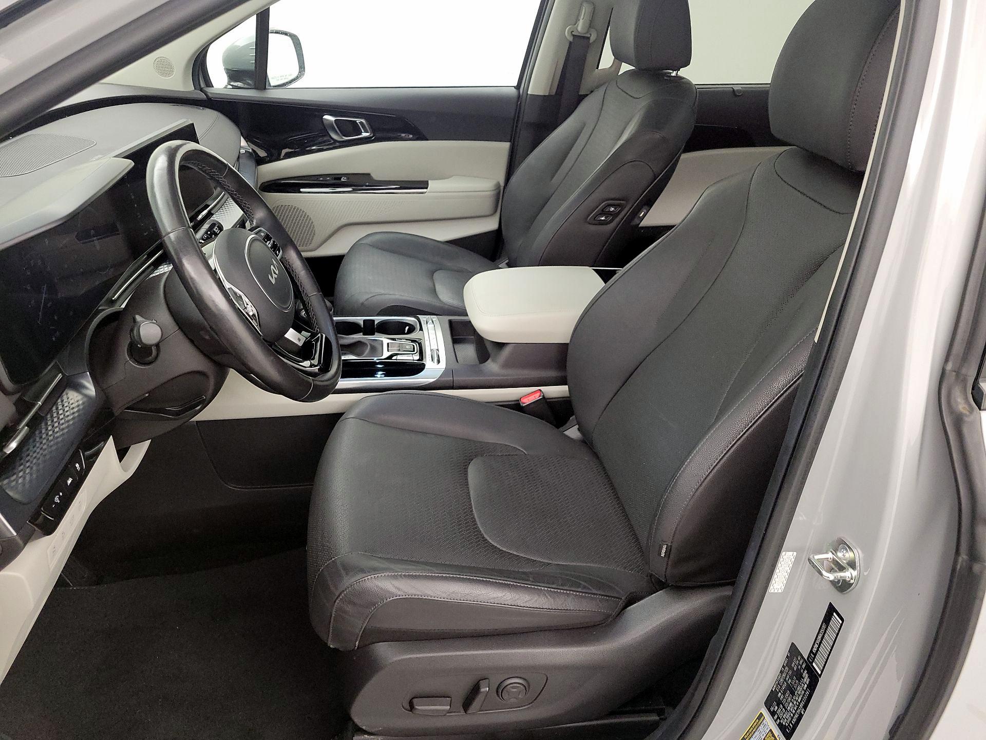 Thumbnail: 2024 Kia Carnival - 11