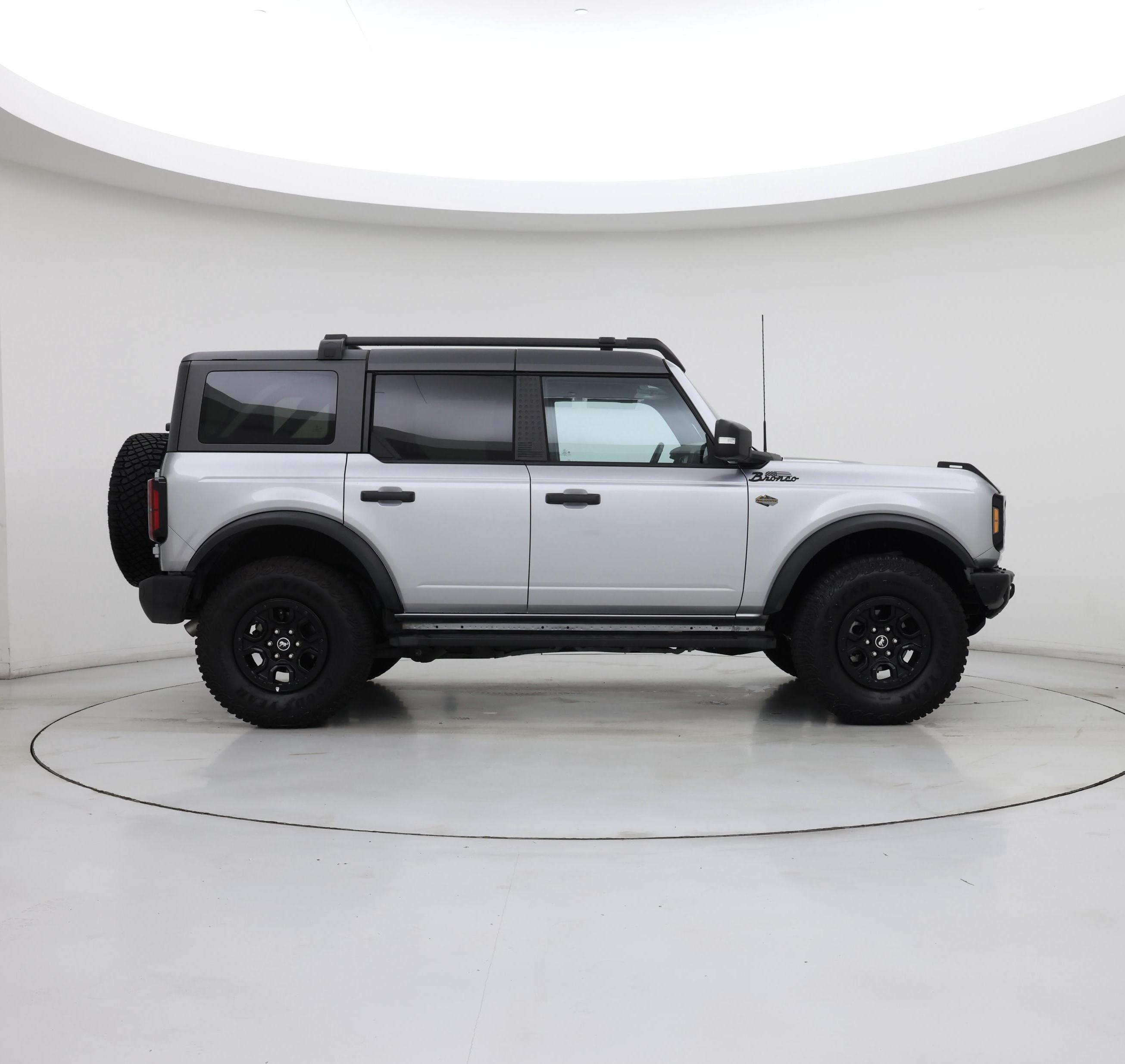Thumbnail: 2023 Ford Bronco - 7