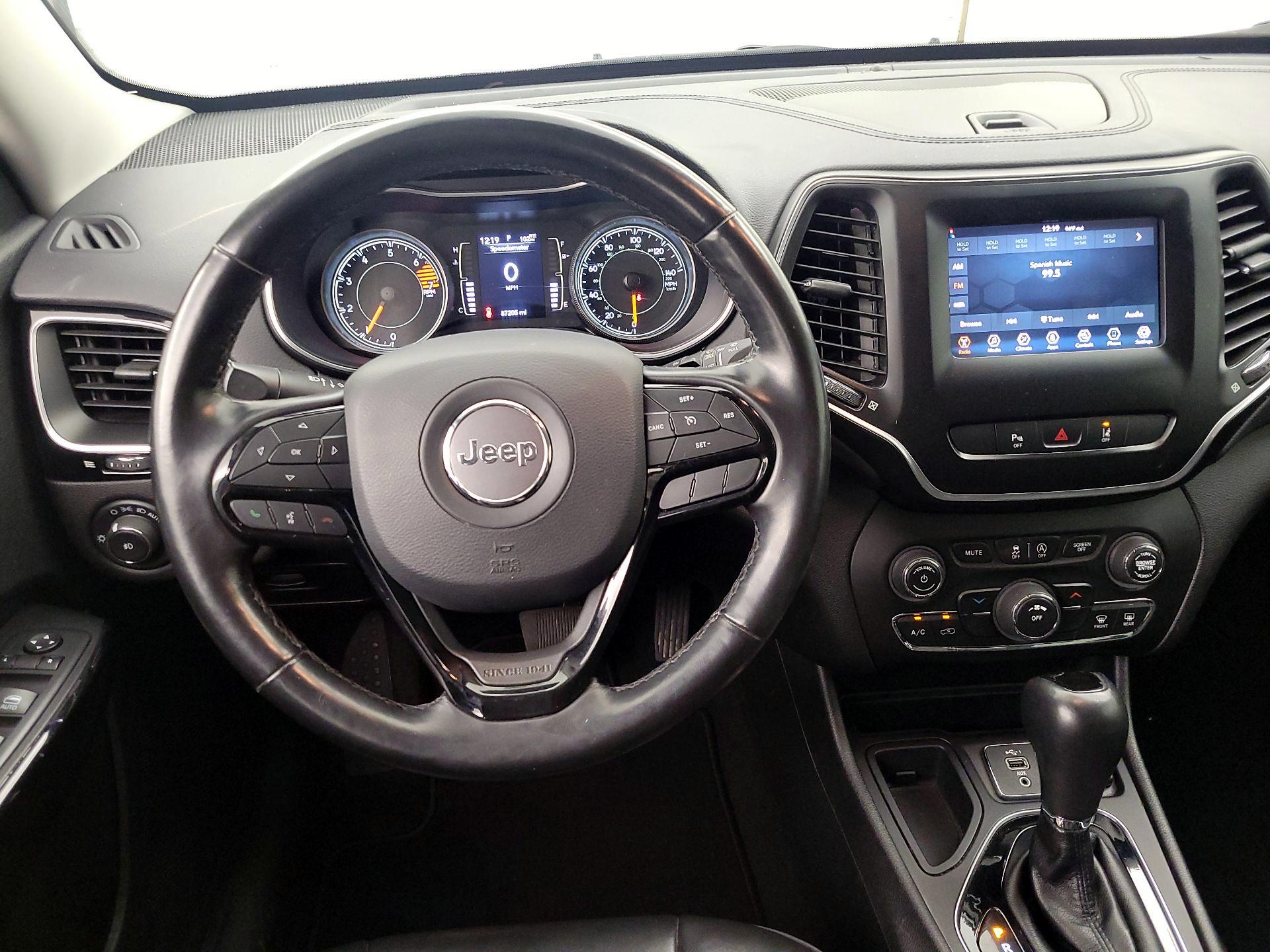 Thumbnail: 2021 Jeep Cherokee - 10
