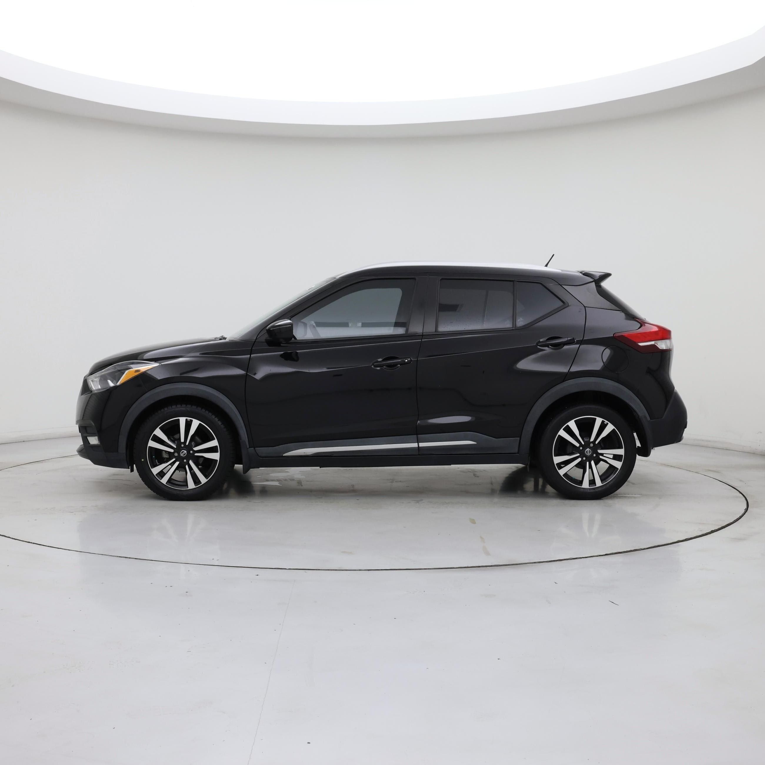 Thumbnail: 2018 Nissan Kicks - 3