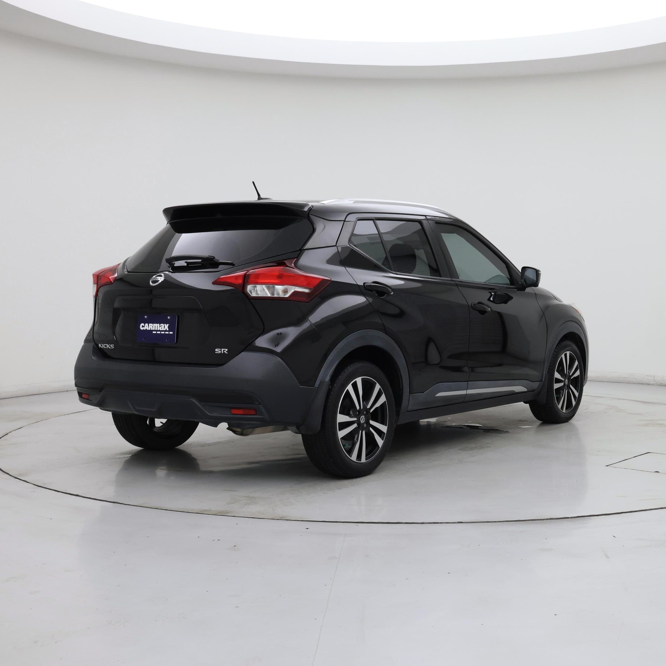 Thumbnail: 2018 Nissan Kicks - 8