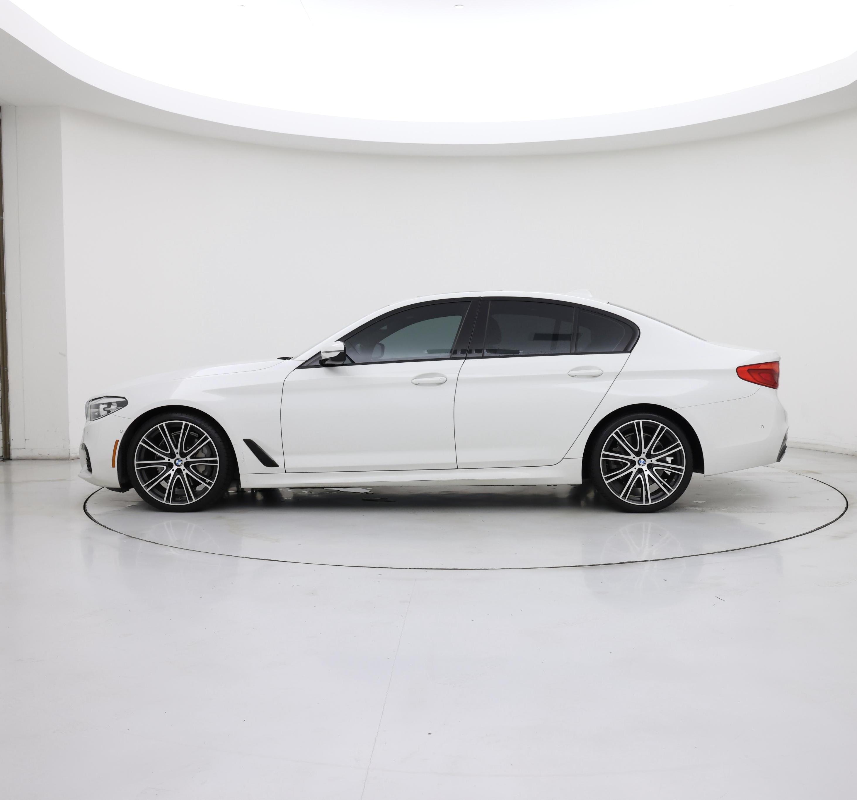 Thumbnail: 2019 BMW 5 Series - 3