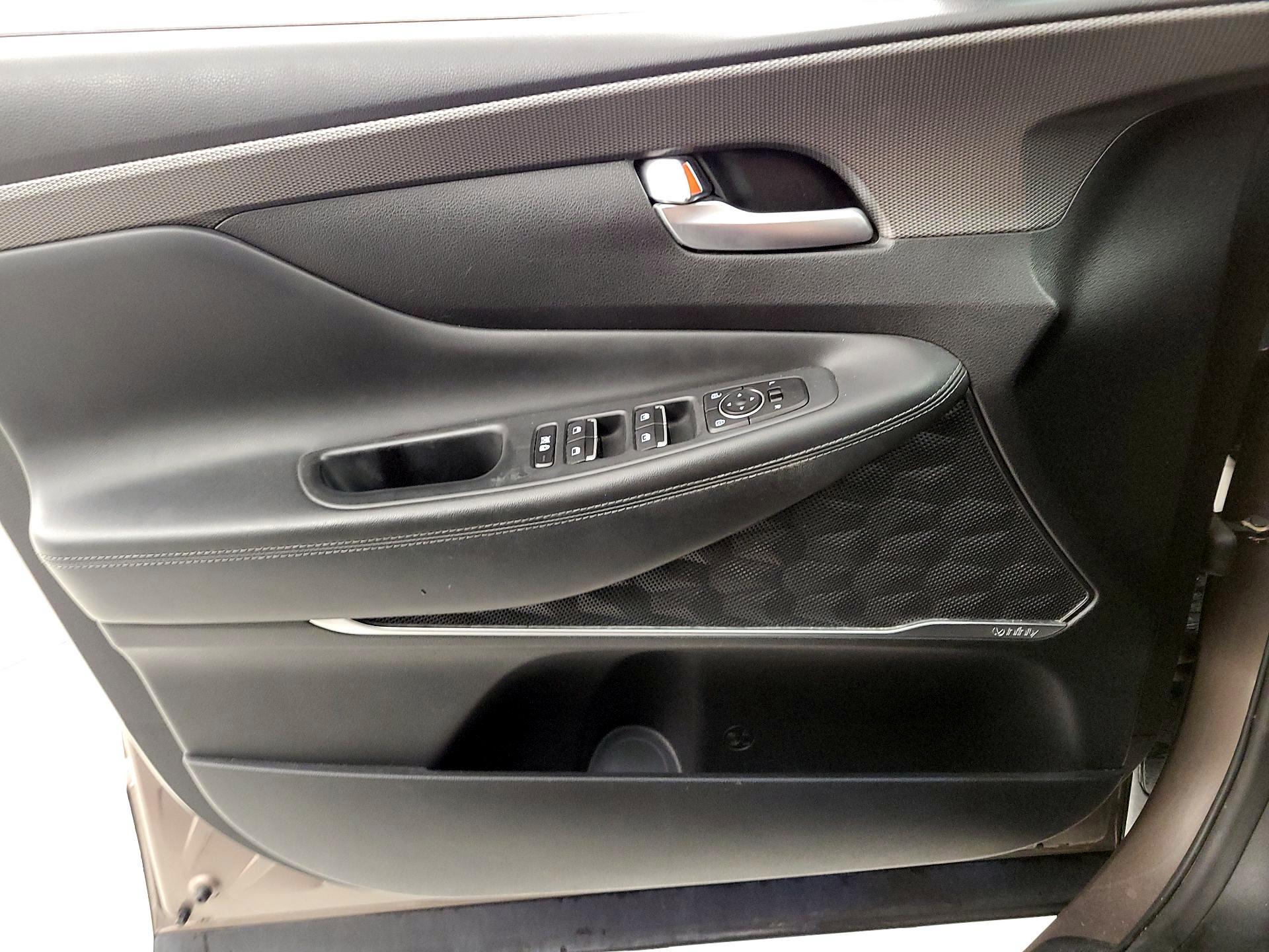 Thumbnail: 2020 Hyundai Santa Fe - 12