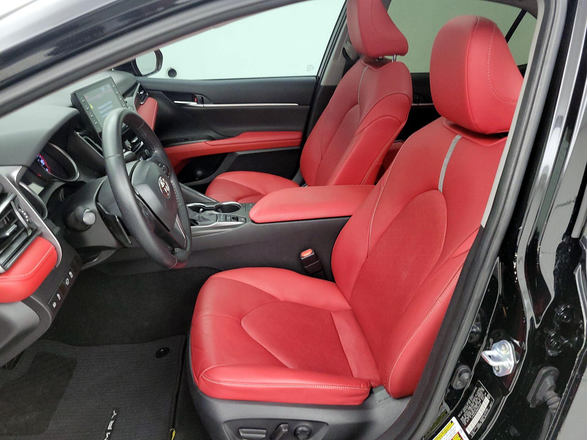 Thumbnail: 2021 Toyota Camry - 11
