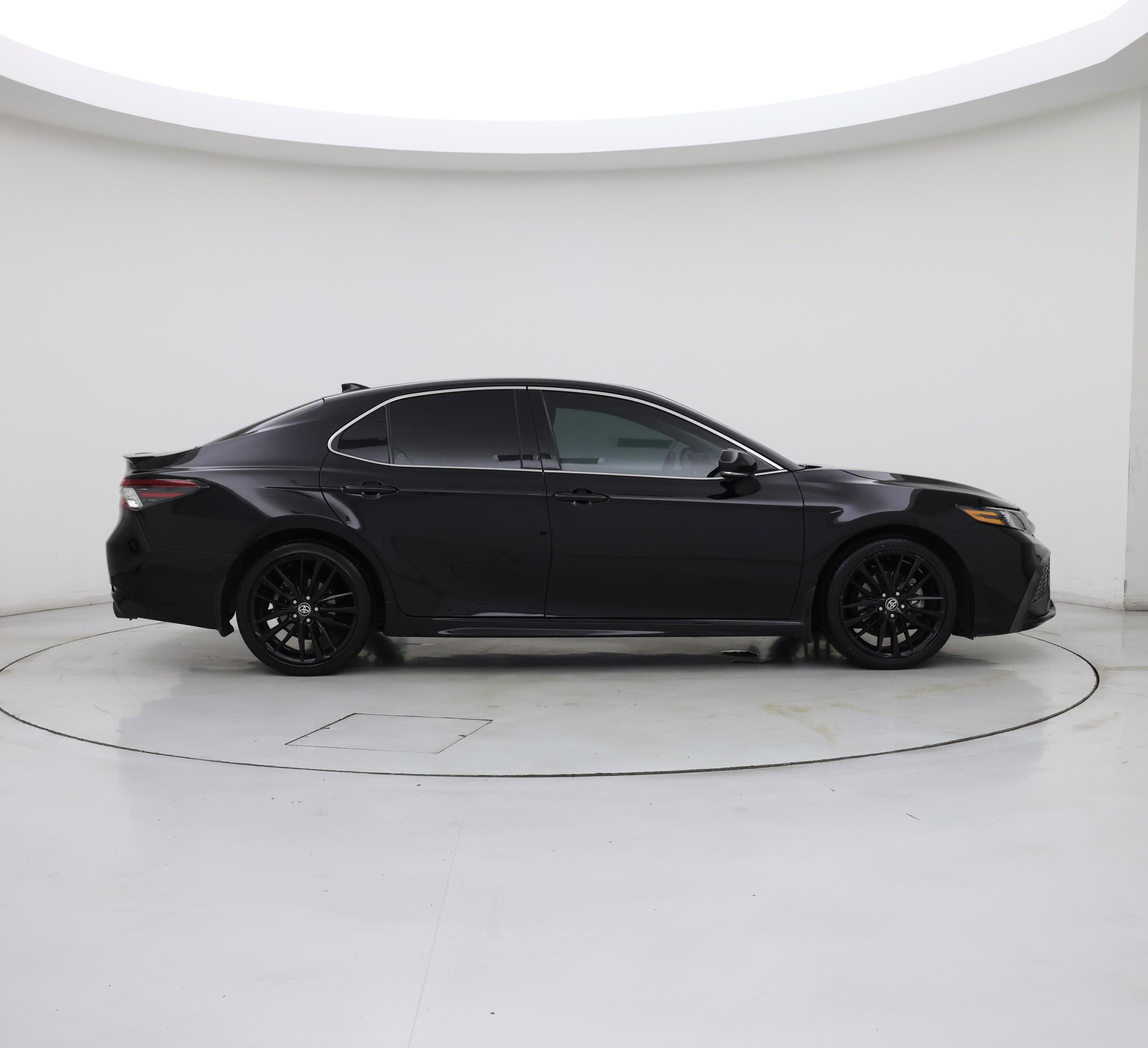 Thumbnail: 2021 Toyota Camry - 7