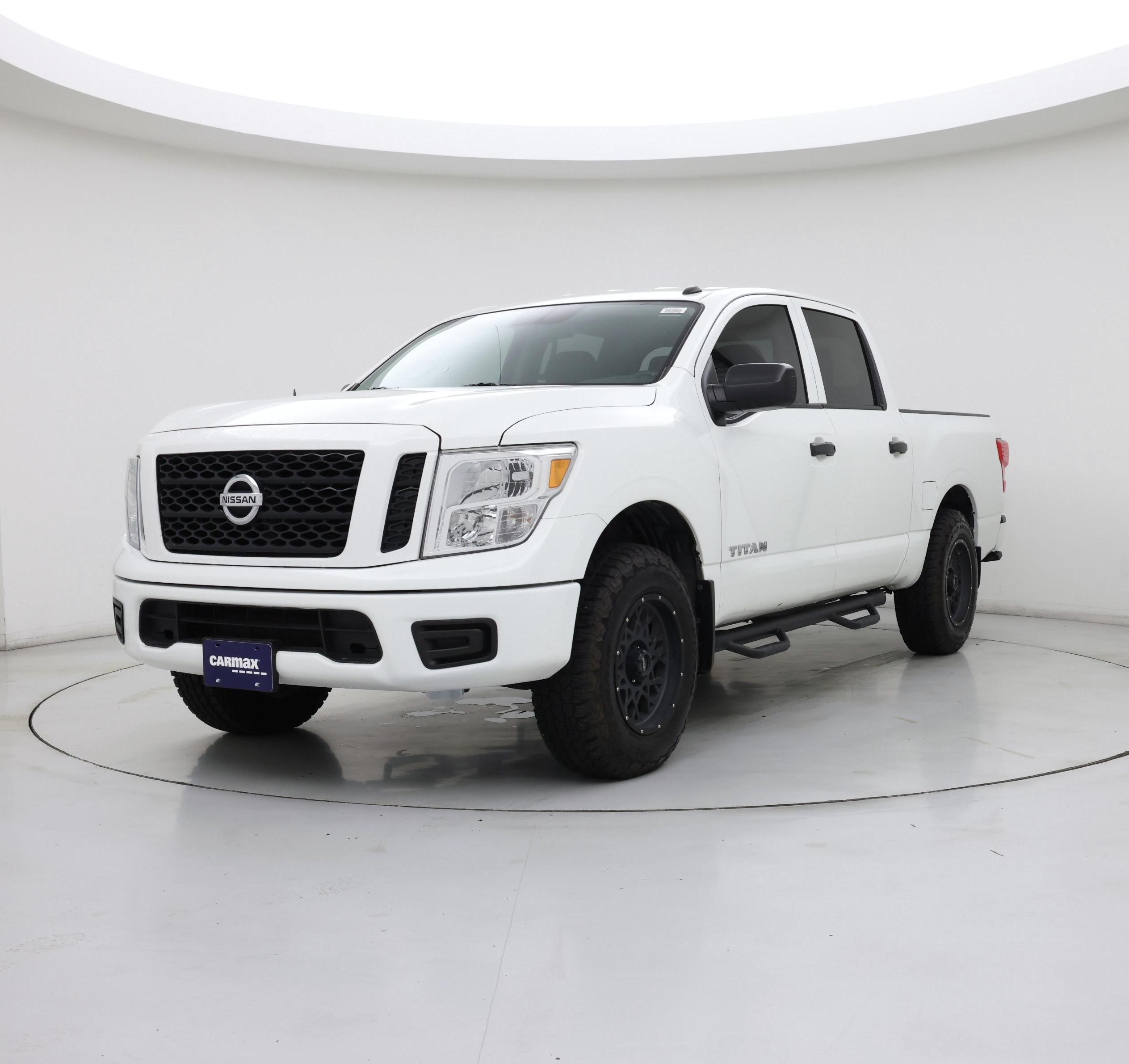 Thumbnail: 2019 Nissan Titan - 4