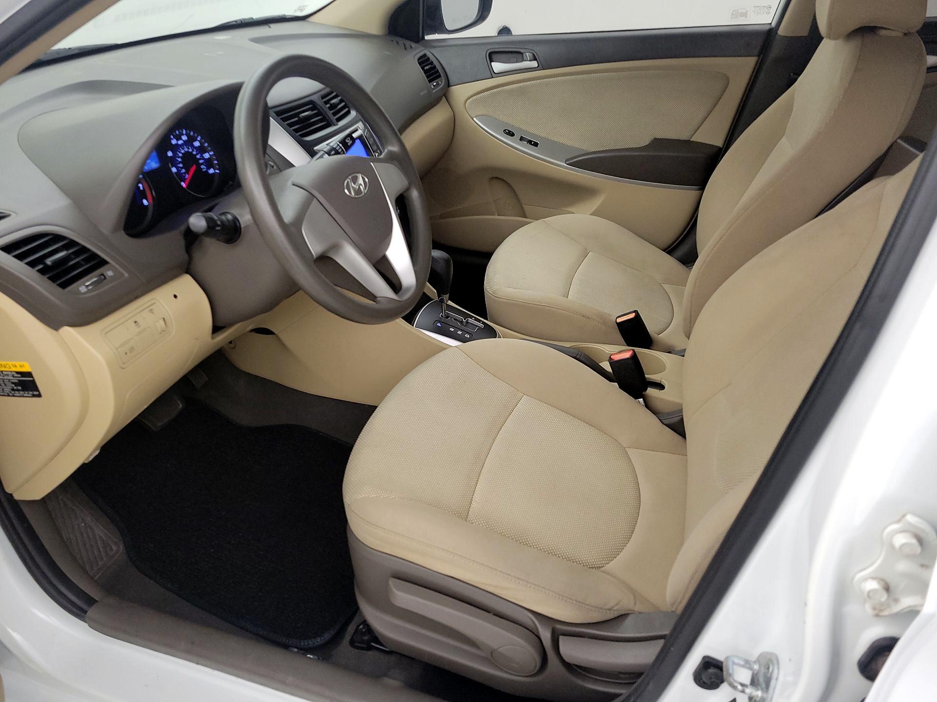 Thumbnail: 2013 Hyundai Accent - 11