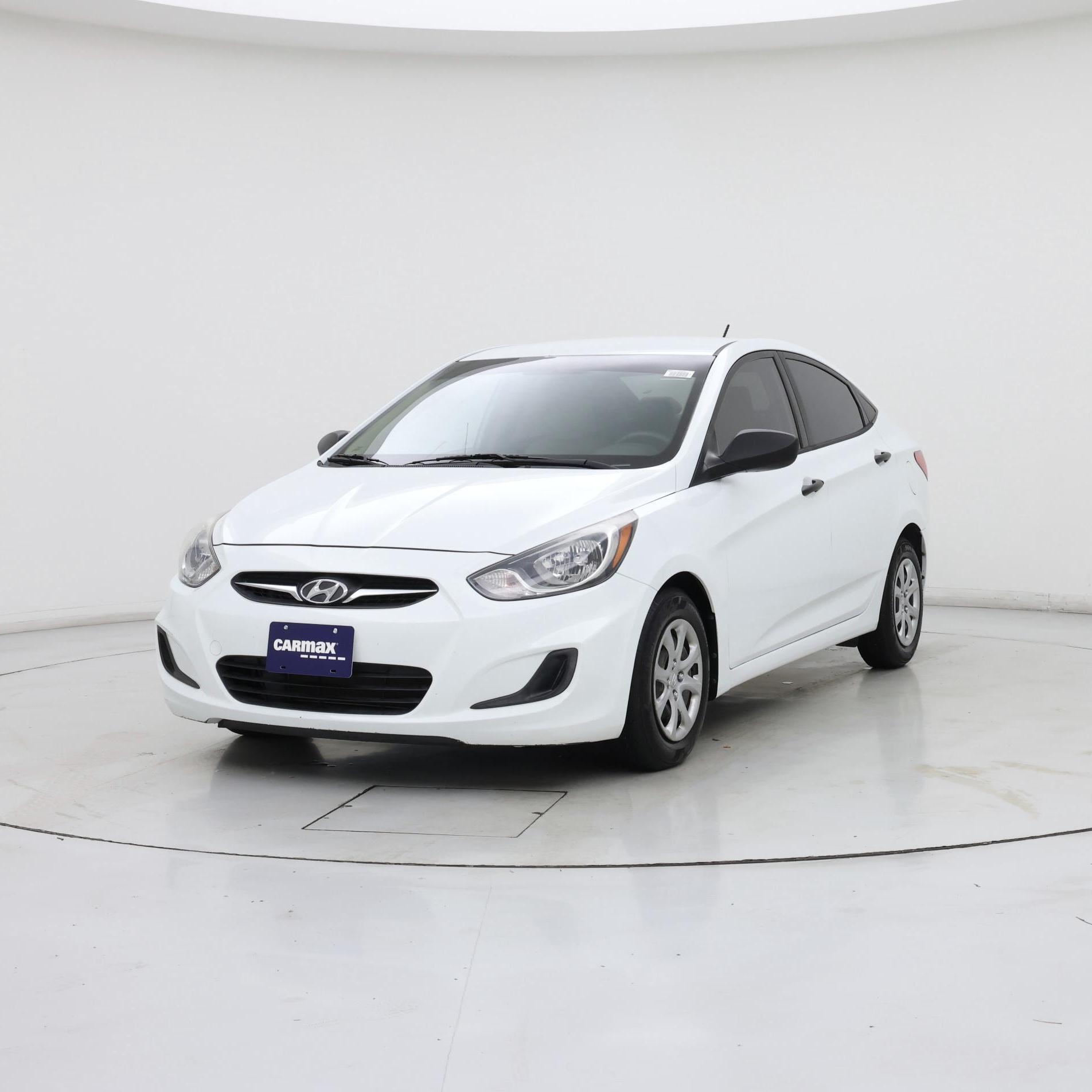 Thumbnail: 2013 Hyundai Accent - 4