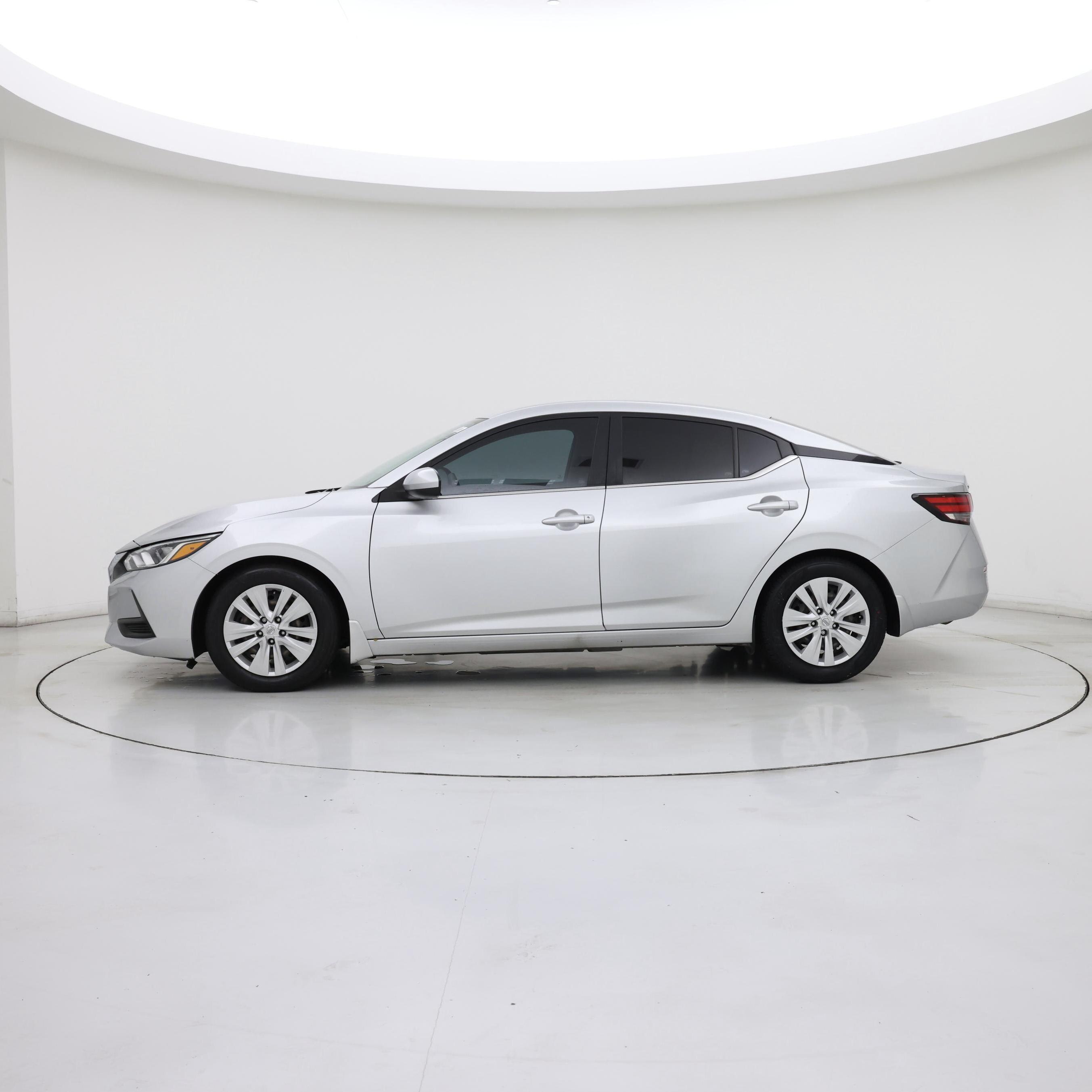 Thumbnail: 2021 Nissan Sentra - 3