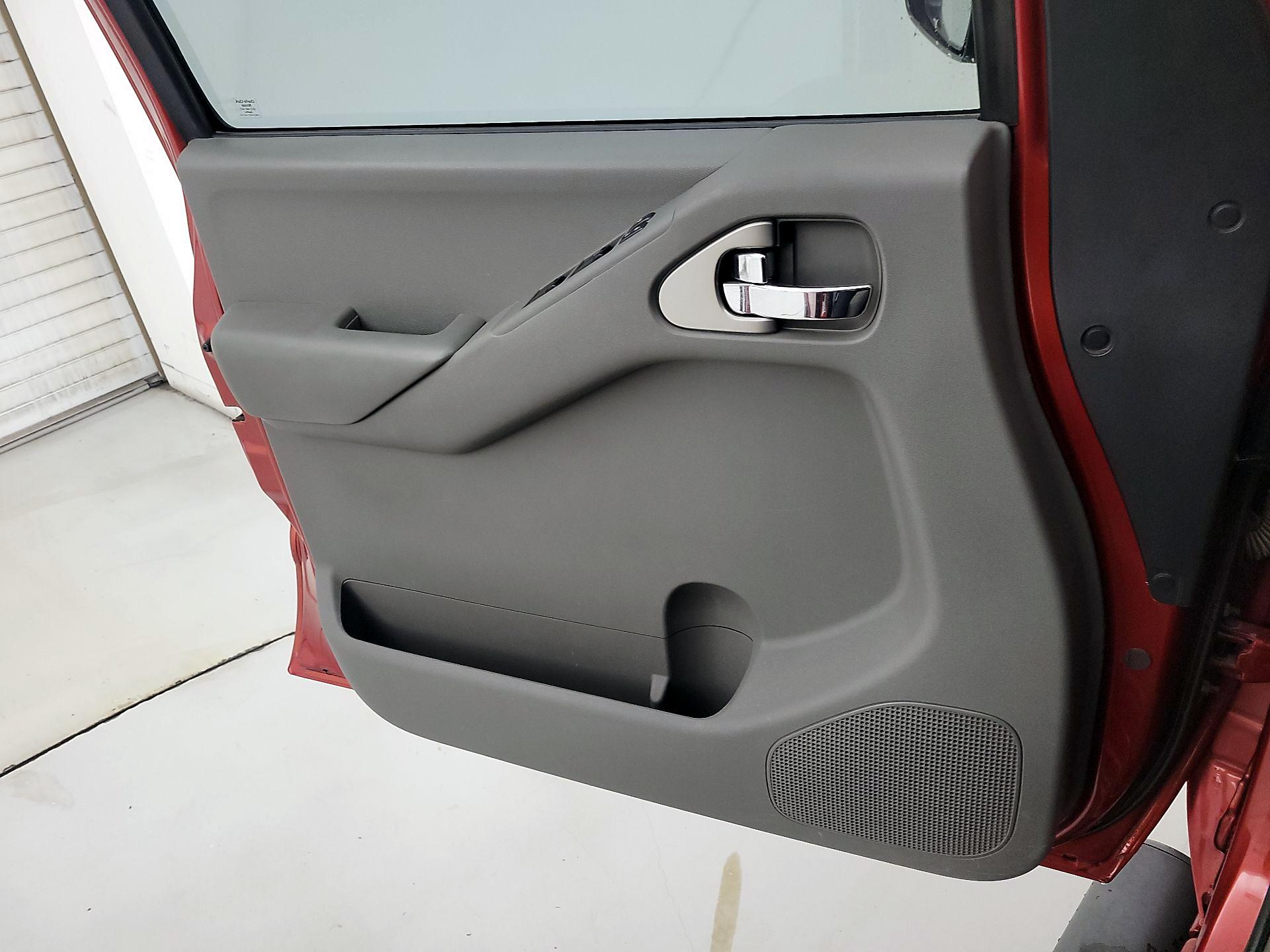 Thumbnail: 2014 Nissan Frontier - 12