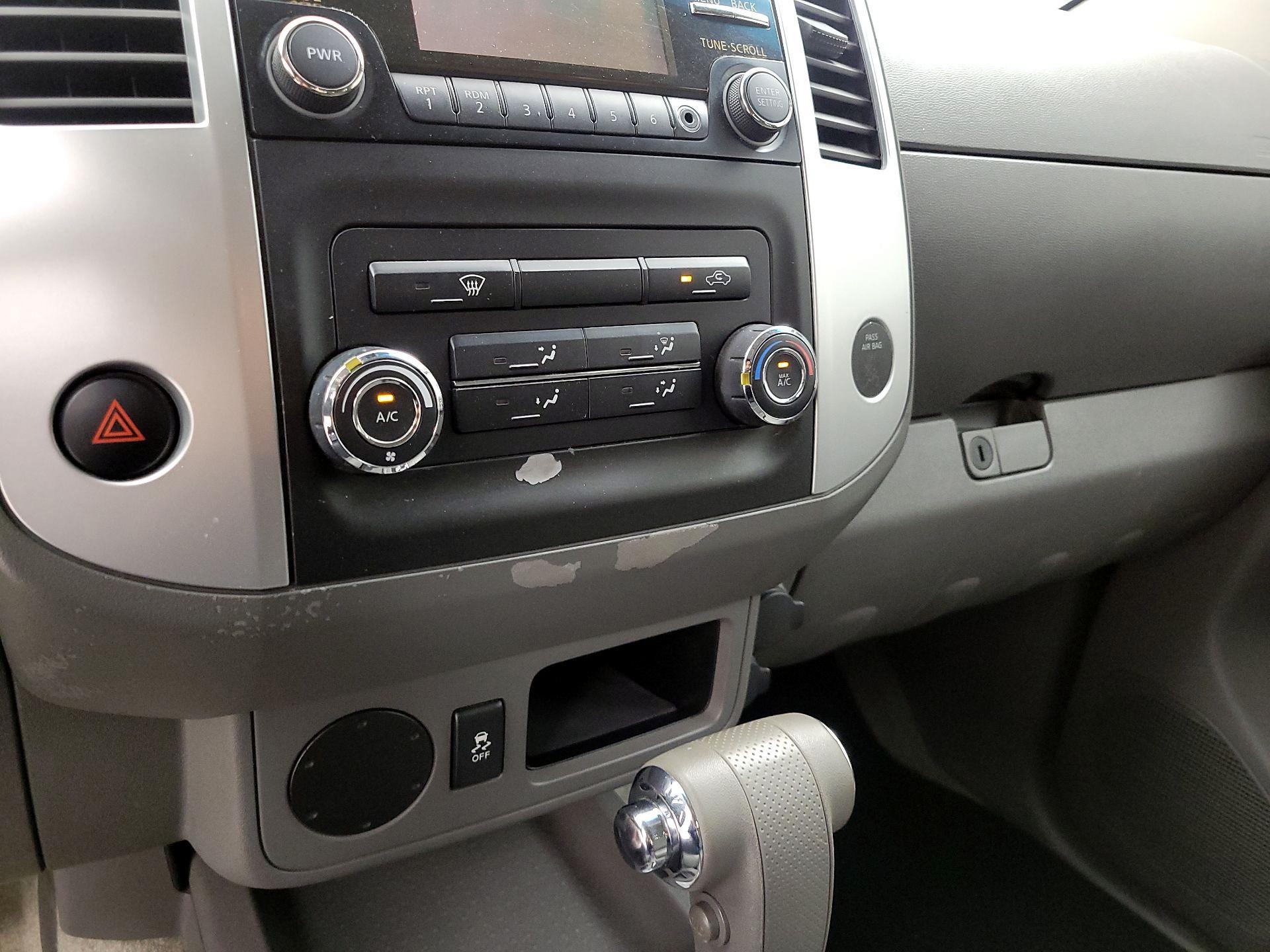 Thumbnail: 2014 Nissan Frontier - 15