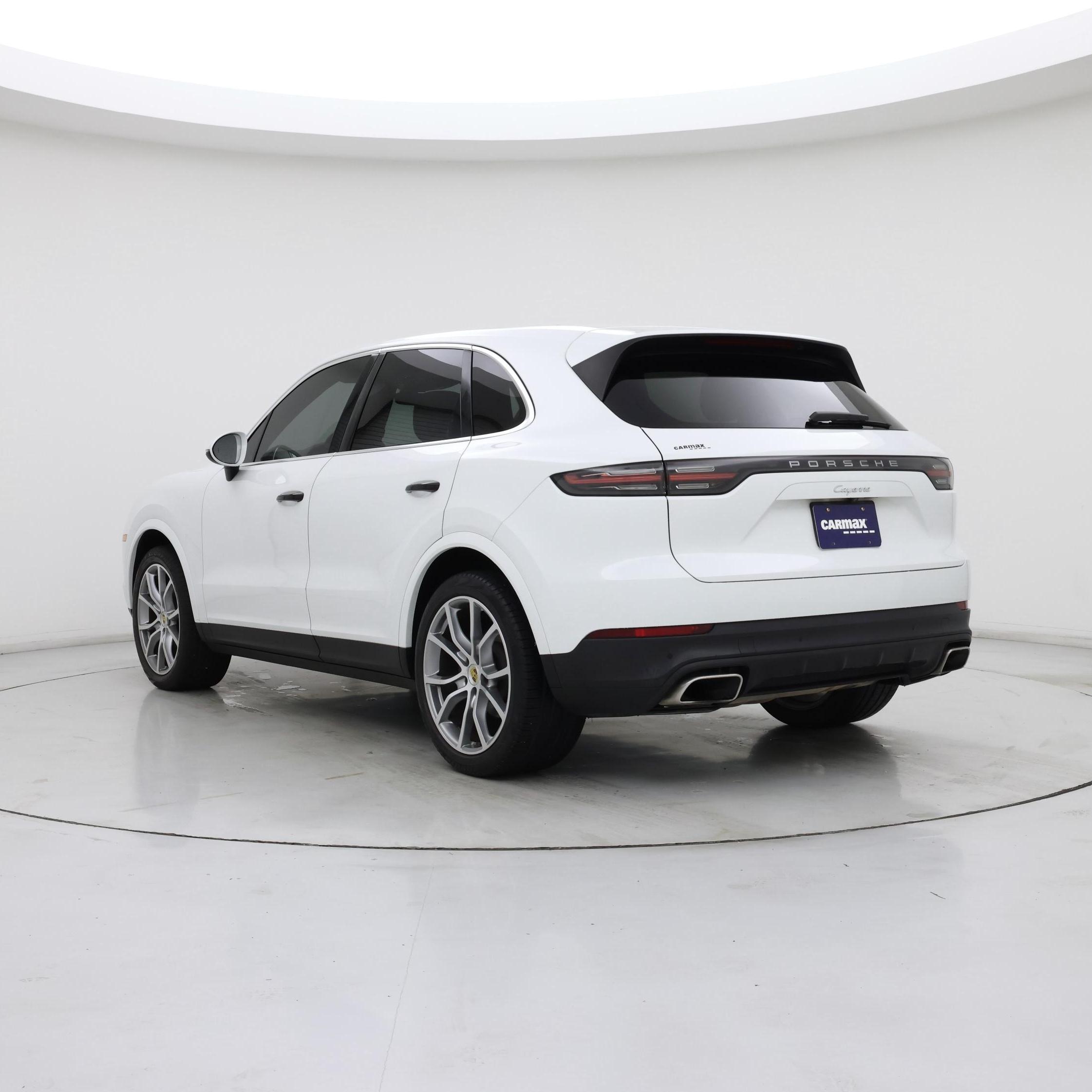 Thumbnail: 2019 Porsche Cayenne - 2