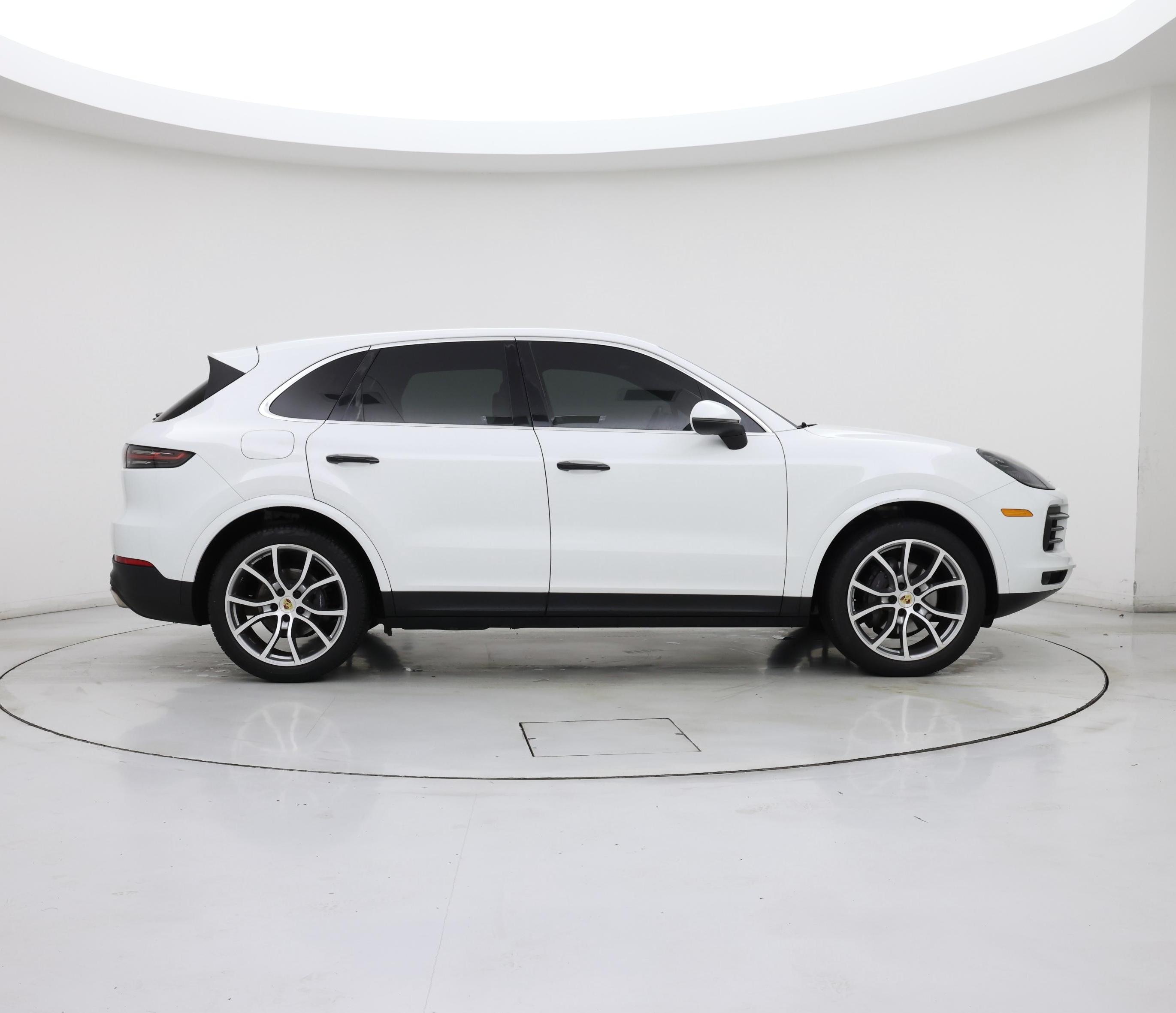 Thumbnail: 2019 Porsche Cayenne - 7
