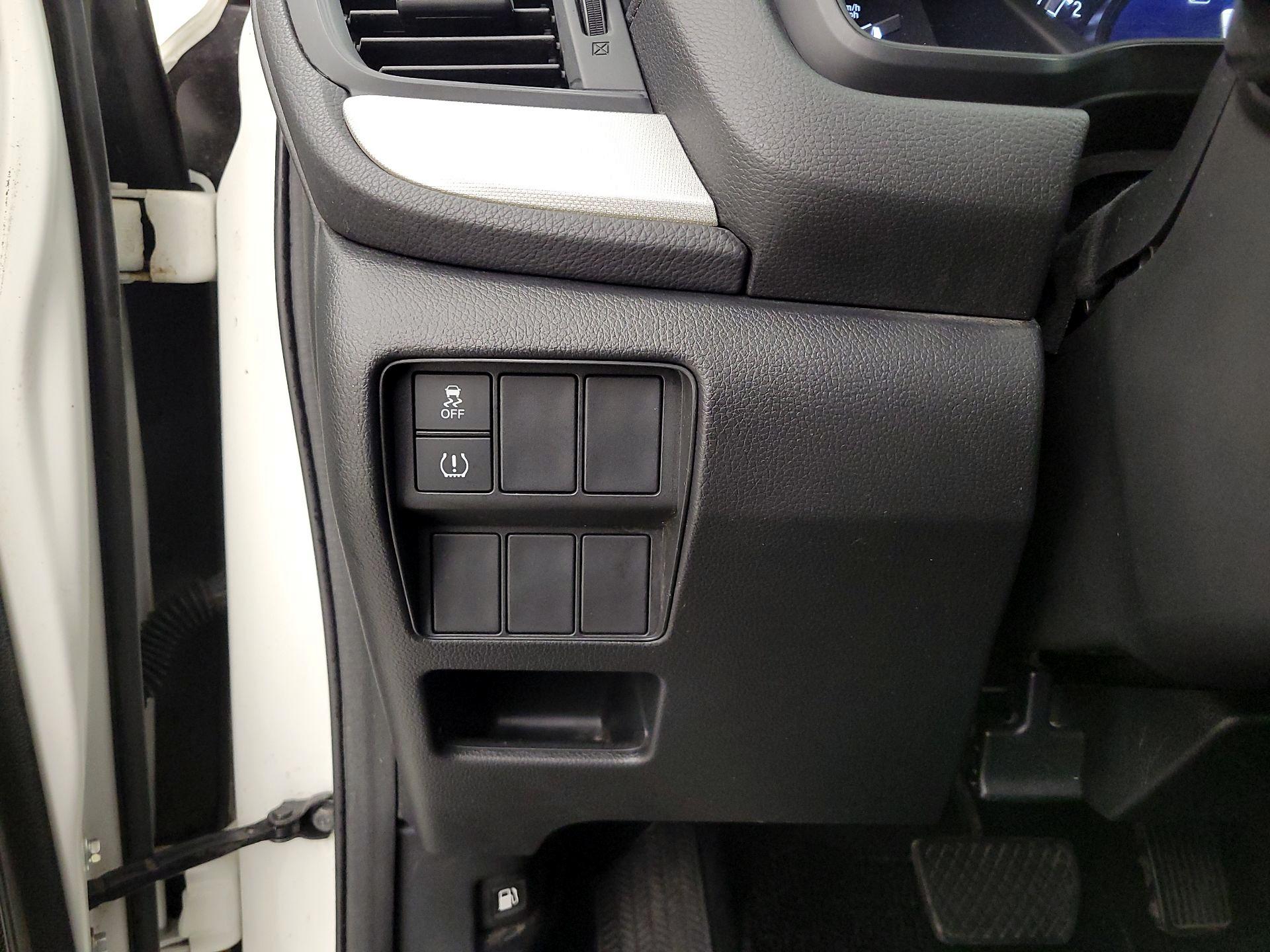 Thumbnail: 2017 Honda CR-V - 13