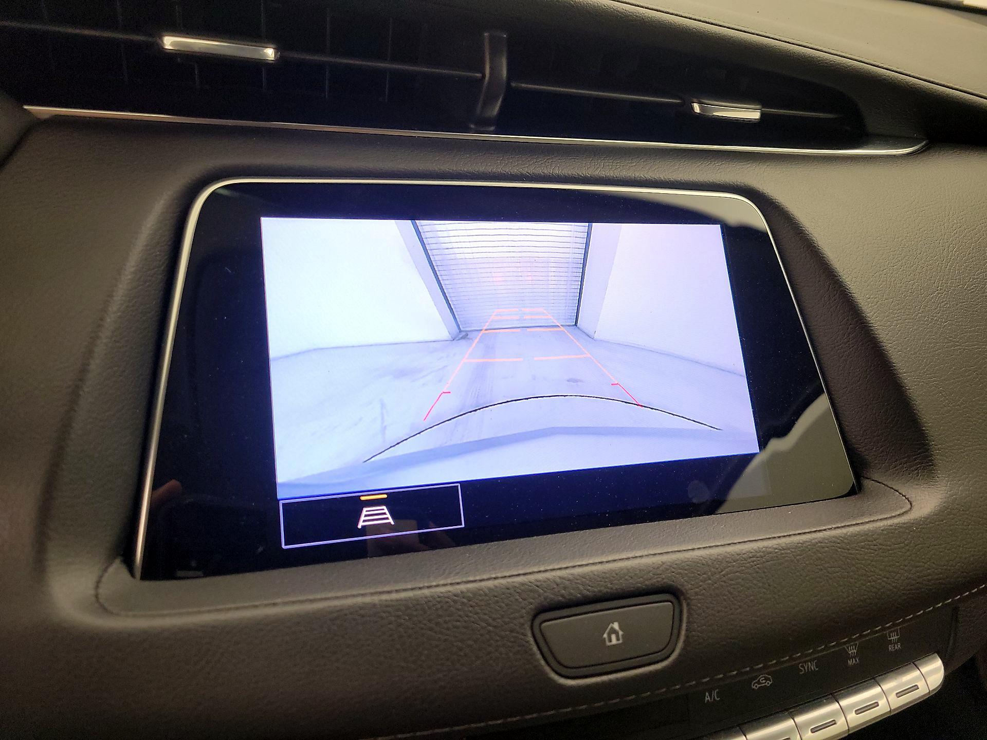Thumbnail: 2022 Cadillac XT4 - 14