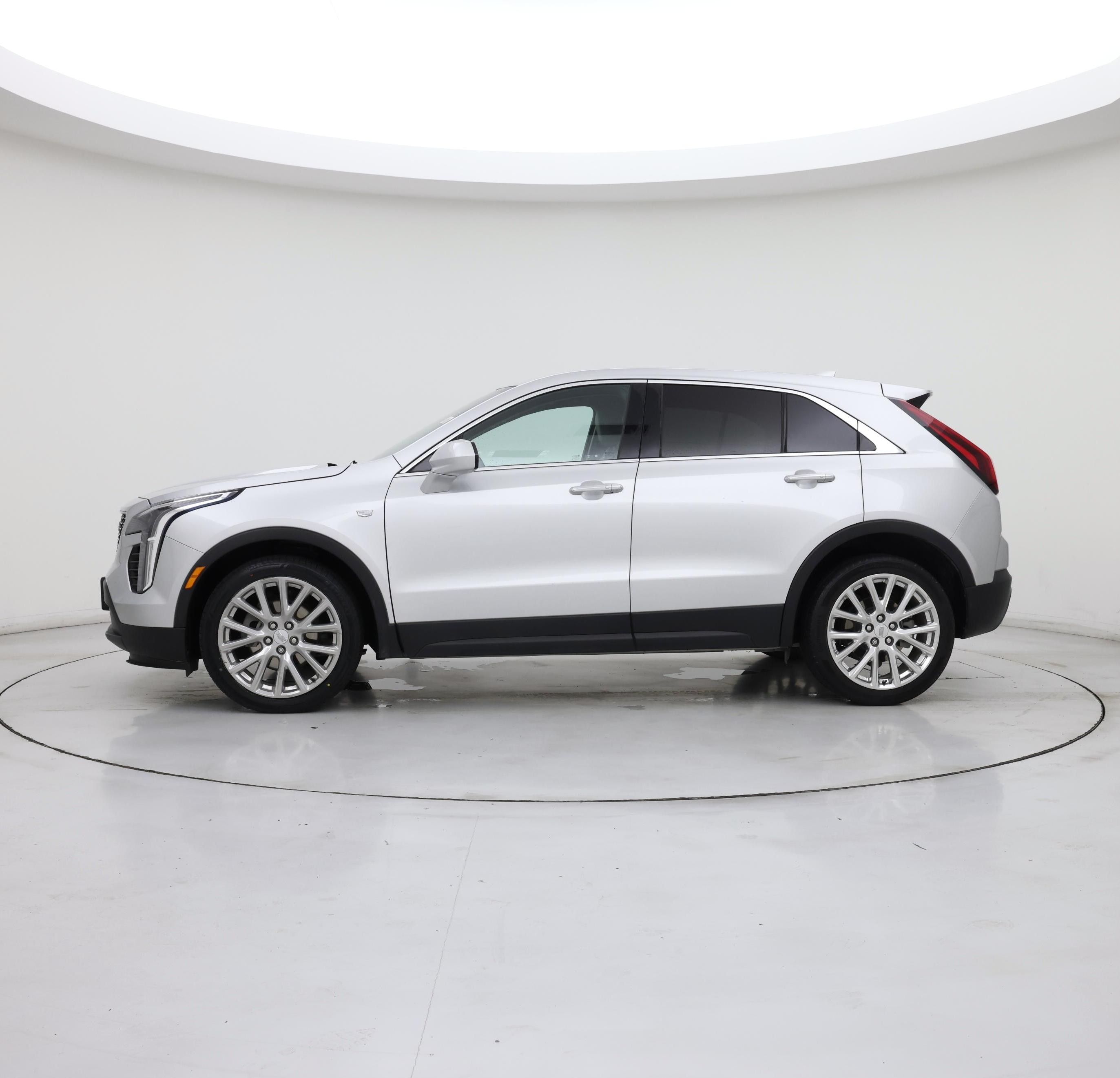 Thumbnail: 2022 Cadillac XT4 - 3