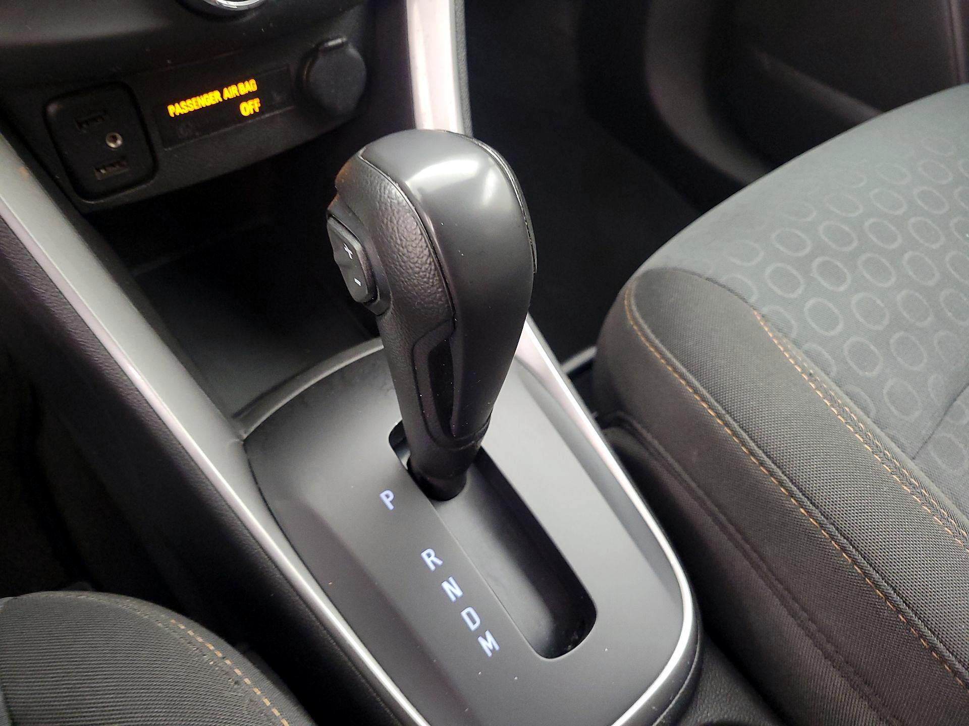 Thumbnail: 2020 Chevrolet Trax - 17