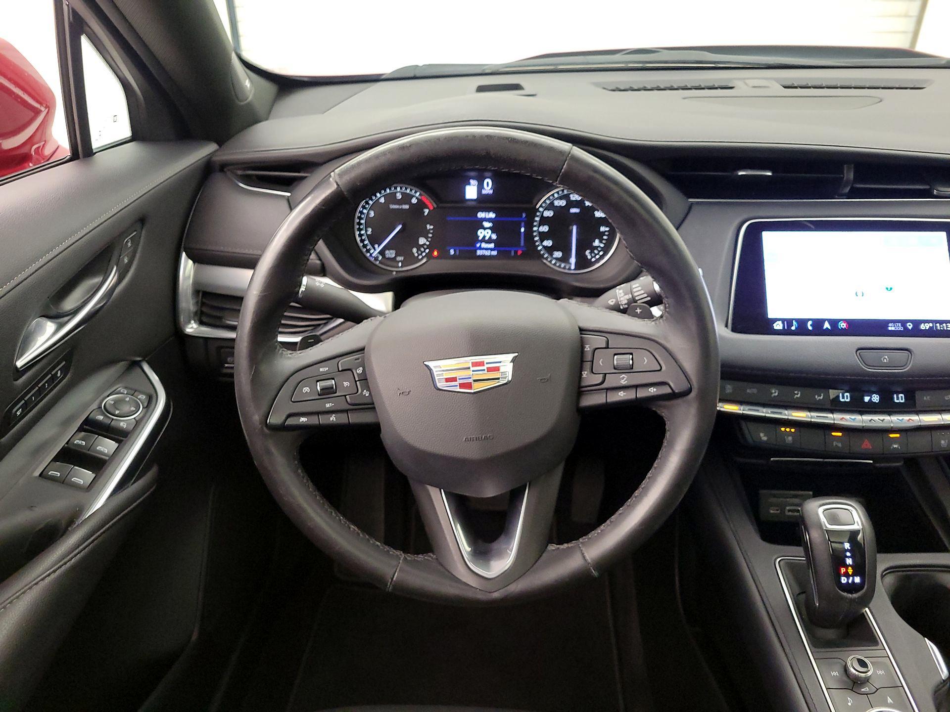 Thumbnail: 2019 Cadillac XT4 - 10