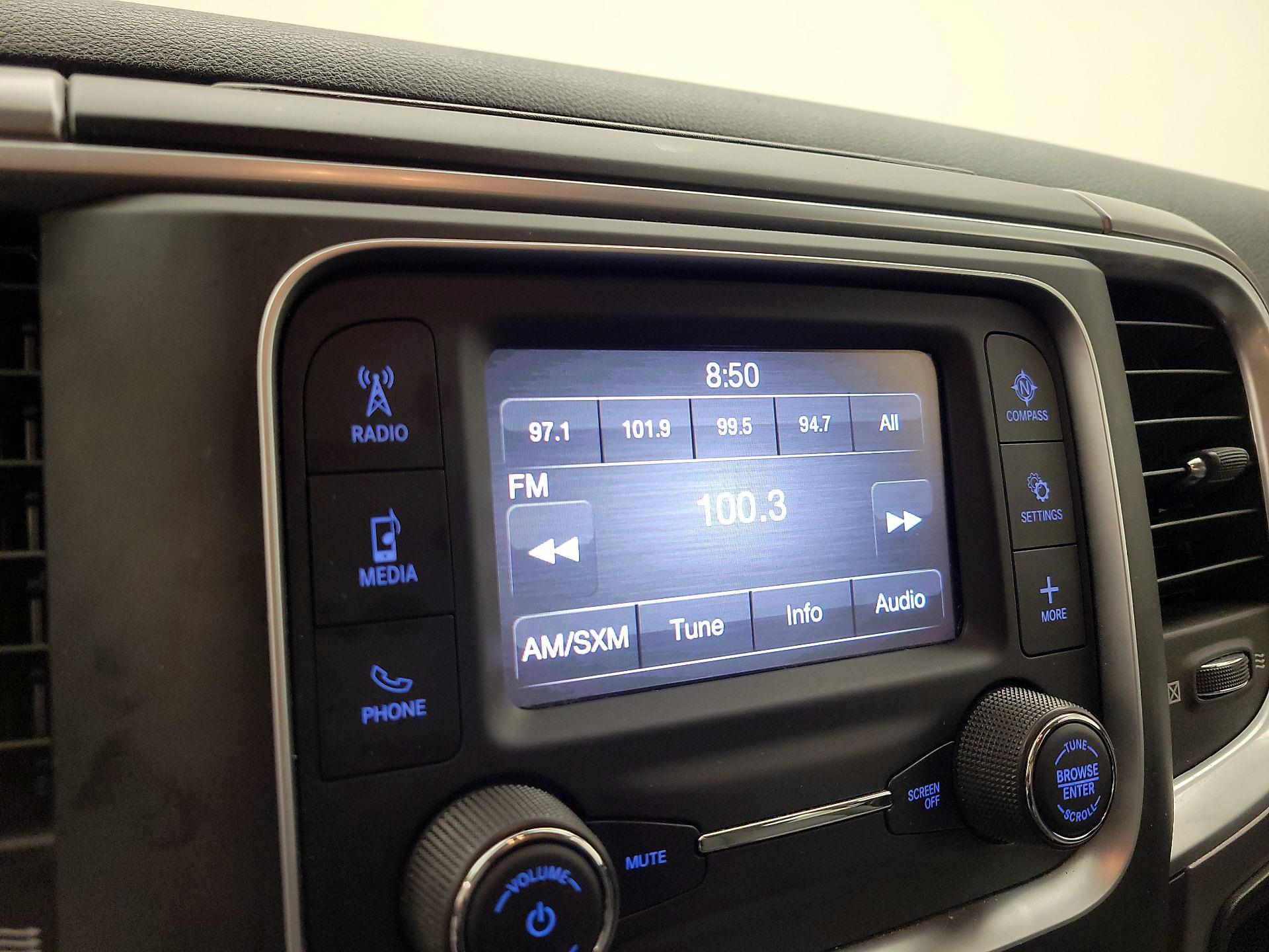 Thumbnail: 2022 RAM 1500 Classic - 15