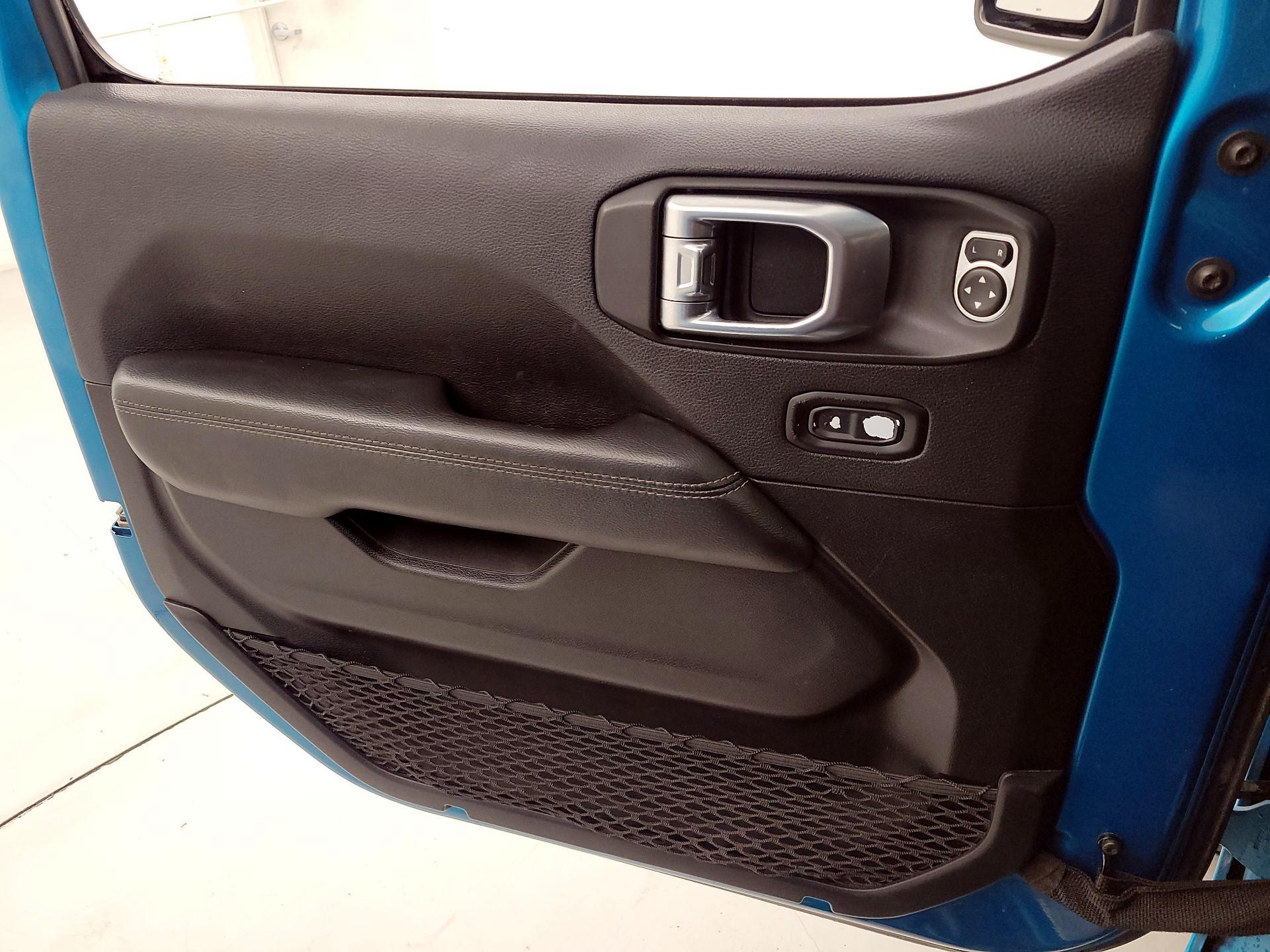 Thumbnail: 2020 Jeep Wrangler - 12