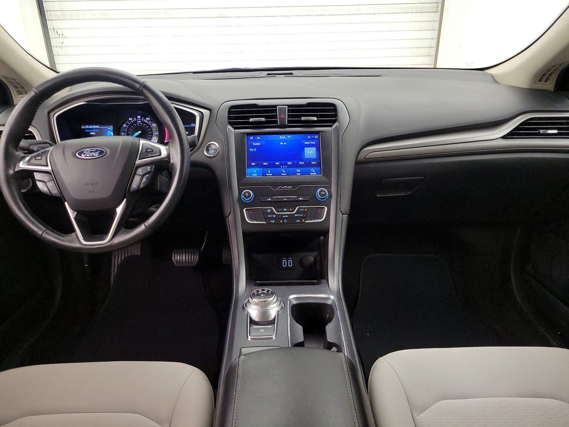 Thumbnail: 2020 Ford Fusion - 9